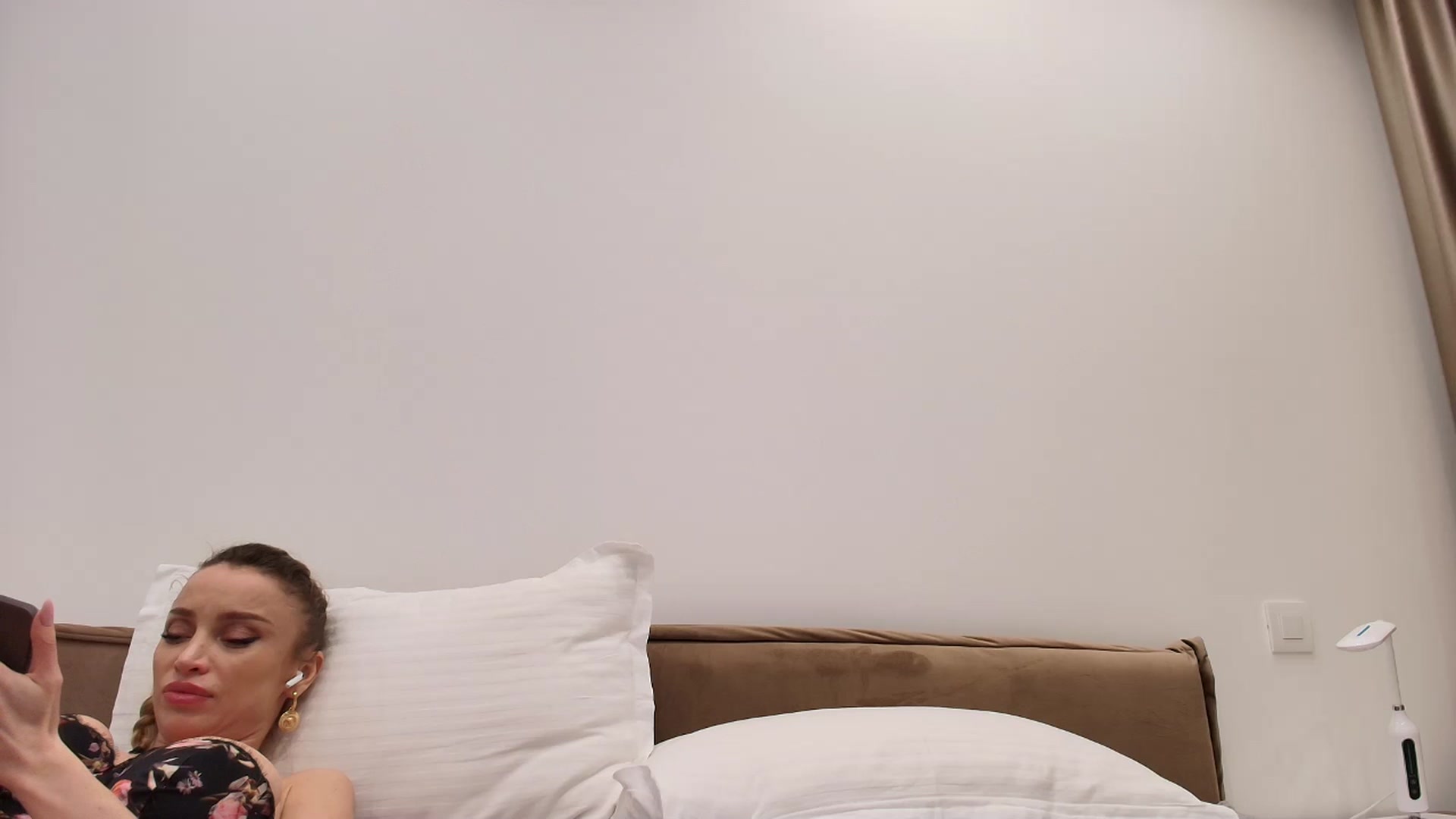 Gallery image thumbnail from Anayys's myfreecams stream on, 01/05/2026, 21:24 image 16 of 20