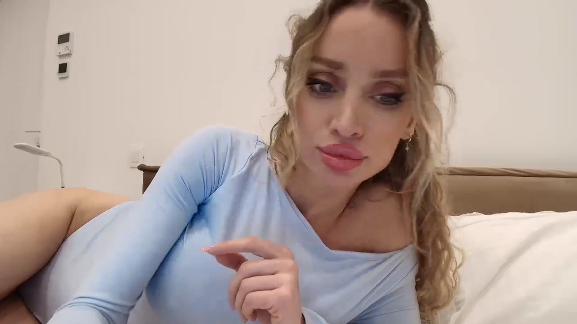 Gallery image thumbnail from Anayys's myfreecams stream on, 01/07/2026, 21:00 image 5 of 20