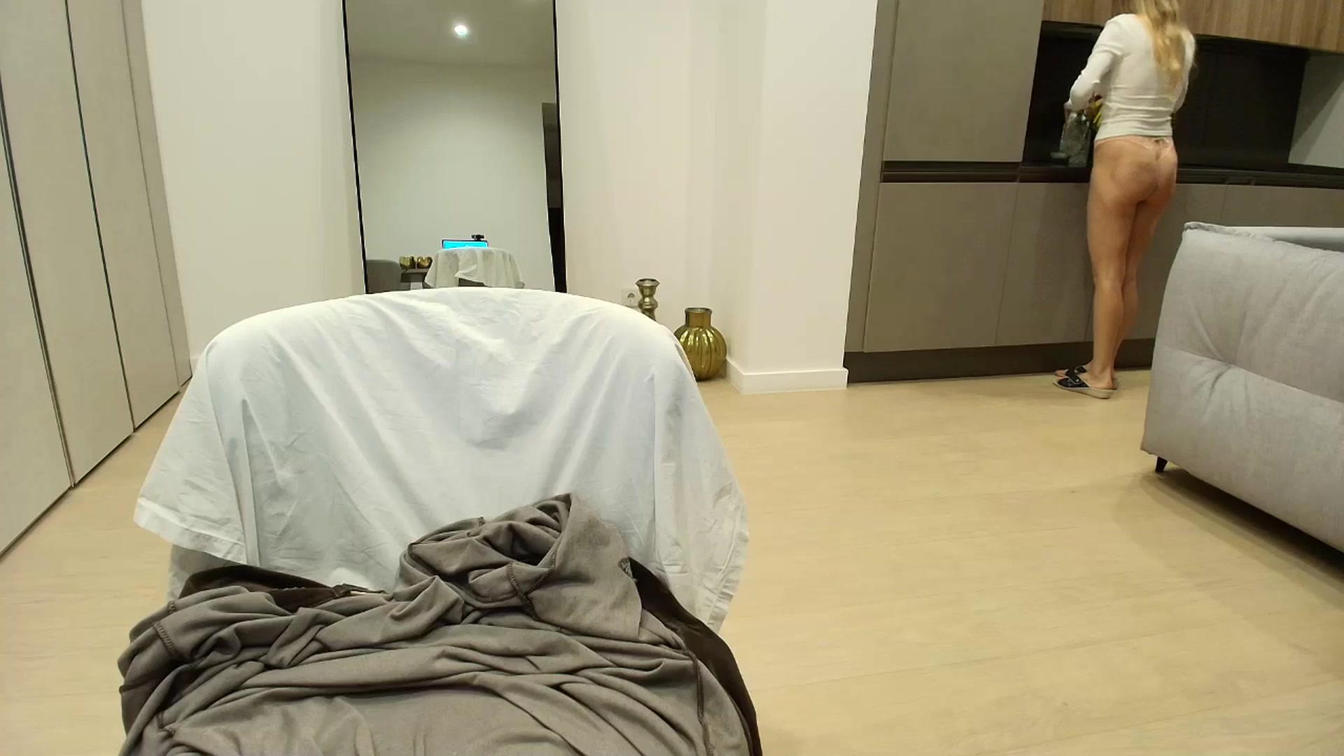 Gallery image thumbnail from Anayys's myfreecams stream on, 01/08/2026, 20:31 image 9 of 20