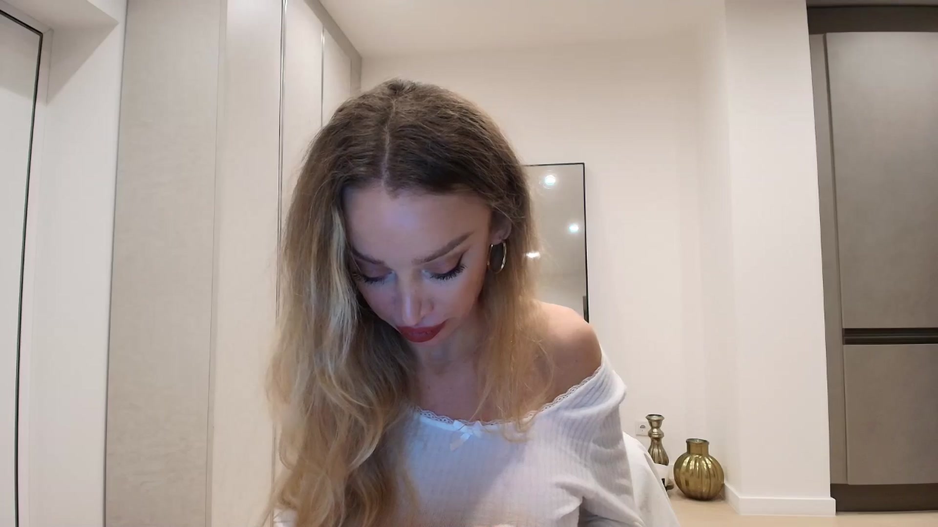 Gallery image thumbnail from Anayys's myfreecams stream on, 01/08/2026, 20:31 image 4 of 20