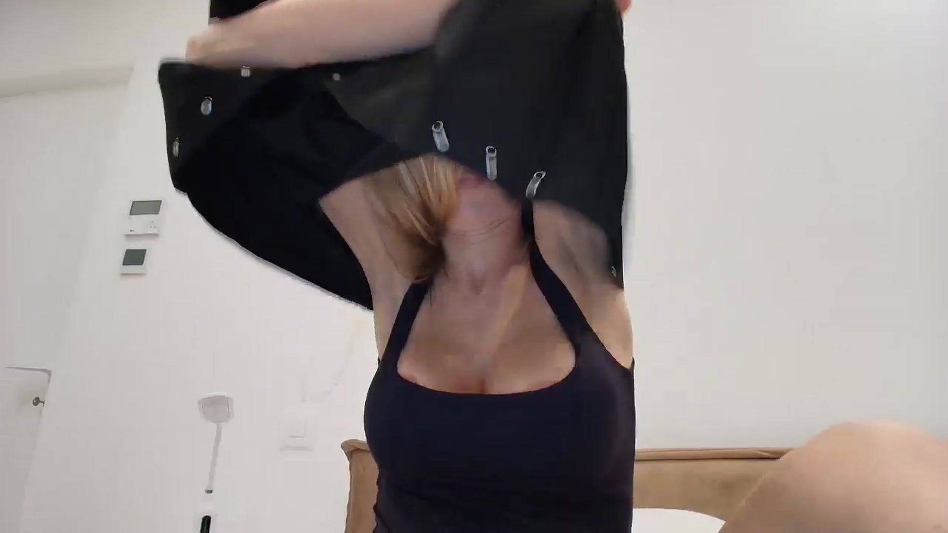 Gallery image thumbnail from Anayys's myfreecams stream on, 01/10/2026, 20:03 image 5 of 20