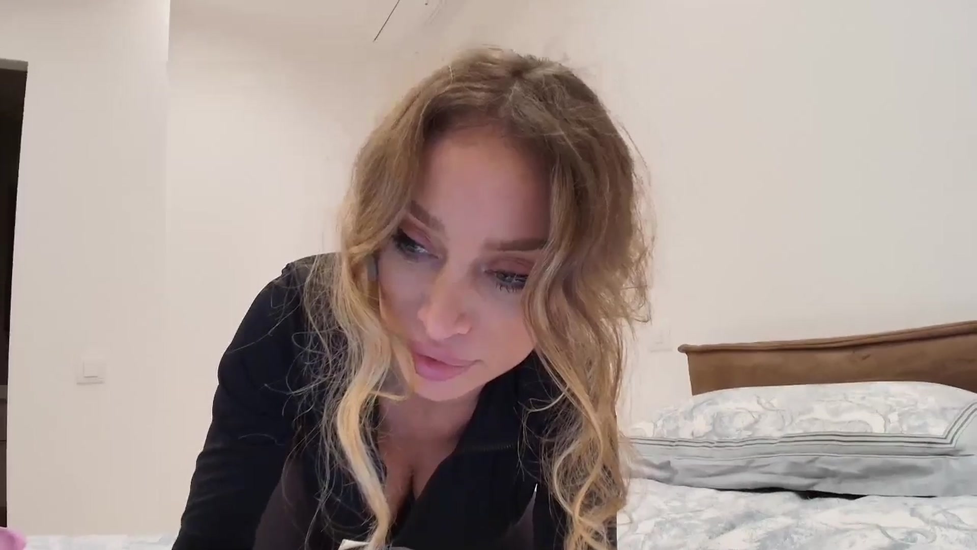 Gallery image thumbnail from Anayys's myfreecams stream on, 01/21/2026, 19:58 image 6 of 20