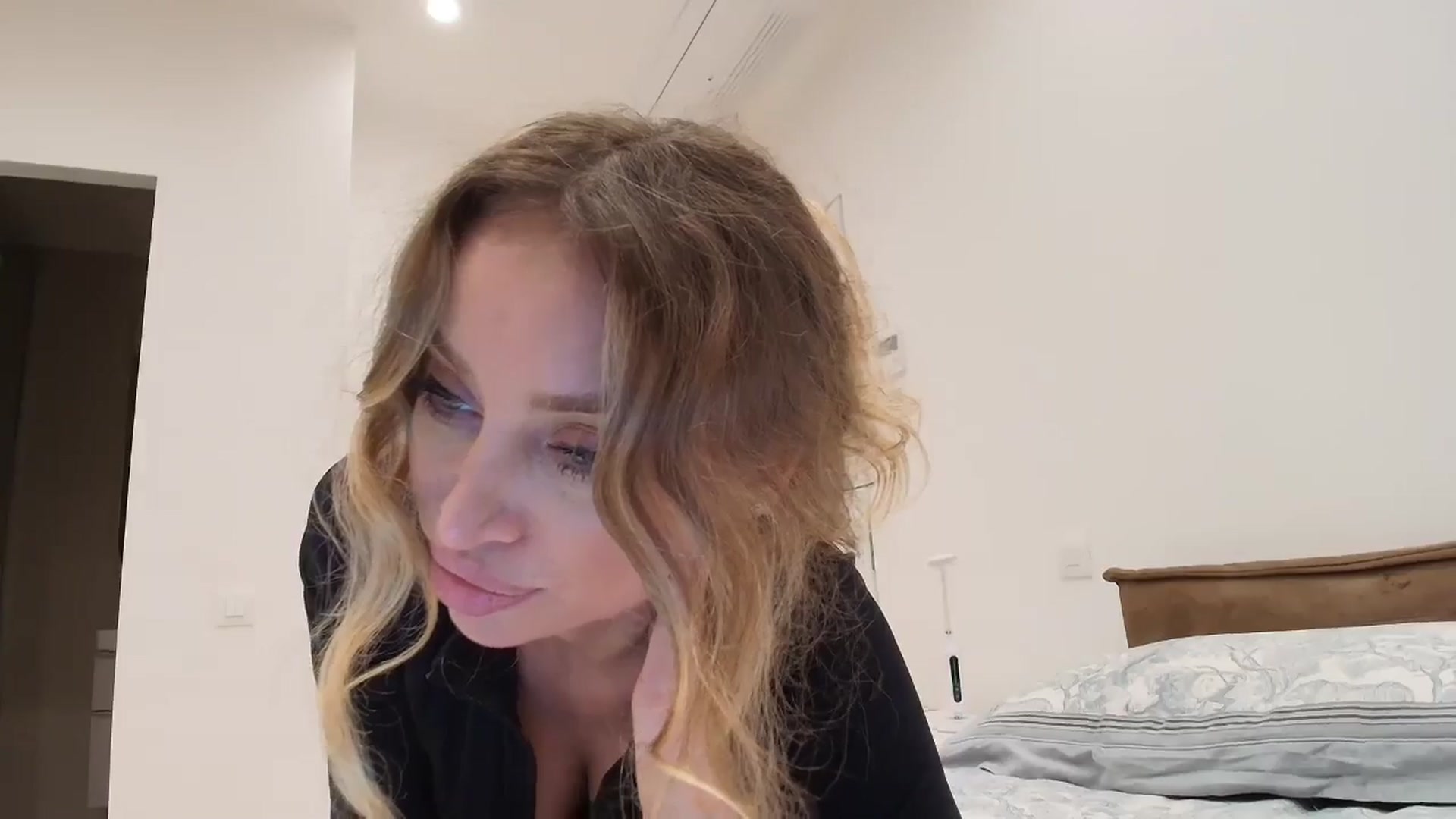 Gallery image thumbnail from Anayys's myfreecams stream on, 01/21/2026, 19:58 image 5 of 20