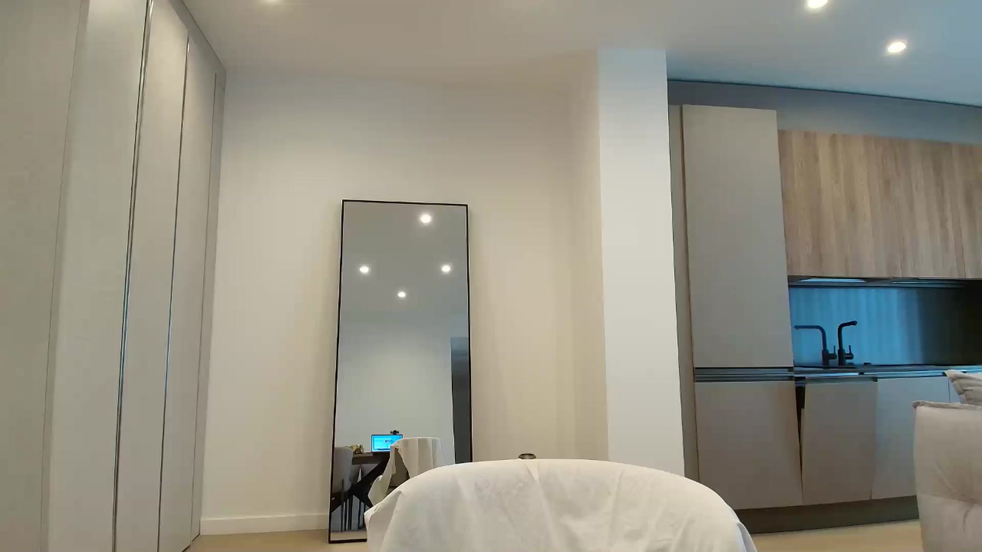 Gallery image thumbnail from Anayys's myfreecams stream on, 01/29/2026, 14:33 image 9 of 20
