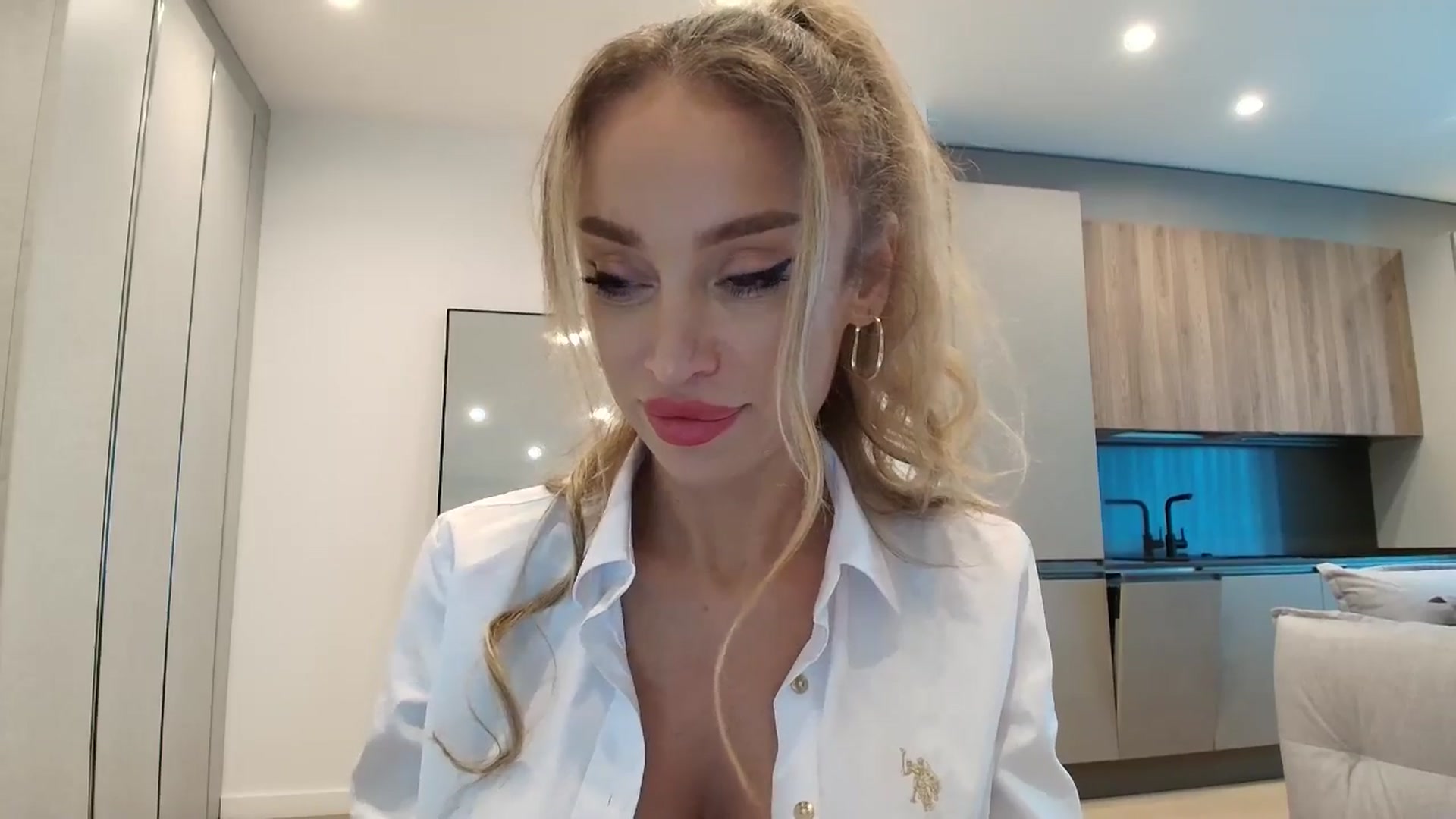 Gallery image thumbnail from Anayys's myfreecams stream on, 01/29/2026, 14:33 image 14 of 20