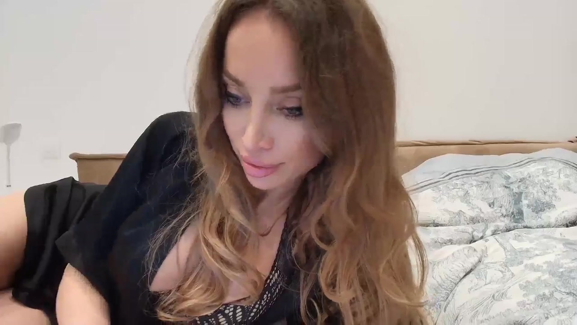 Gallery image thumbnail from Anayys's myfreecams stream on, 01/30/2026, 17:45 image 4 of 20