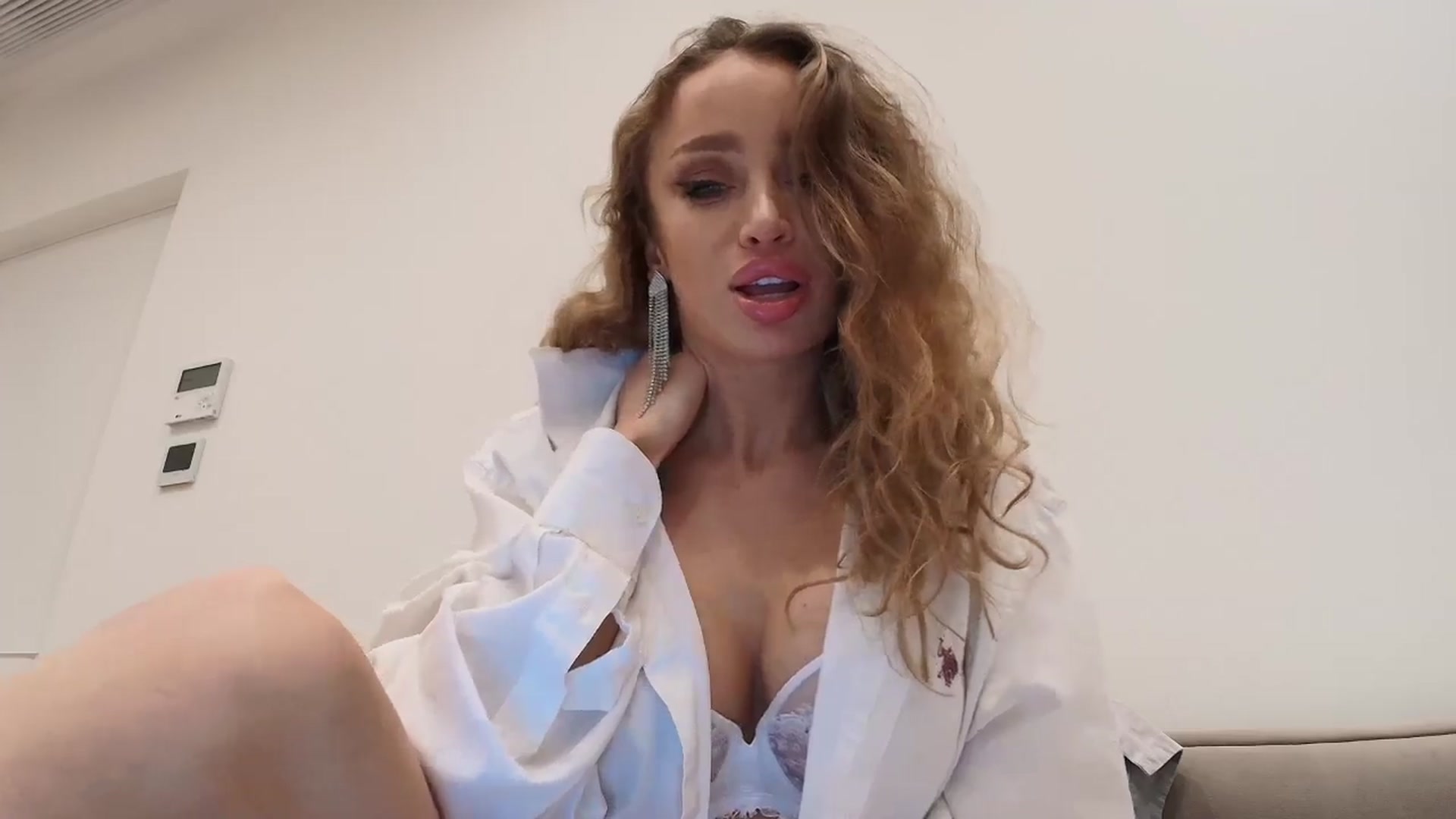 Gallery image thumbnail from Anayys's myfreecams stream on, 02/02/2026, 24:28 image 20 of 20