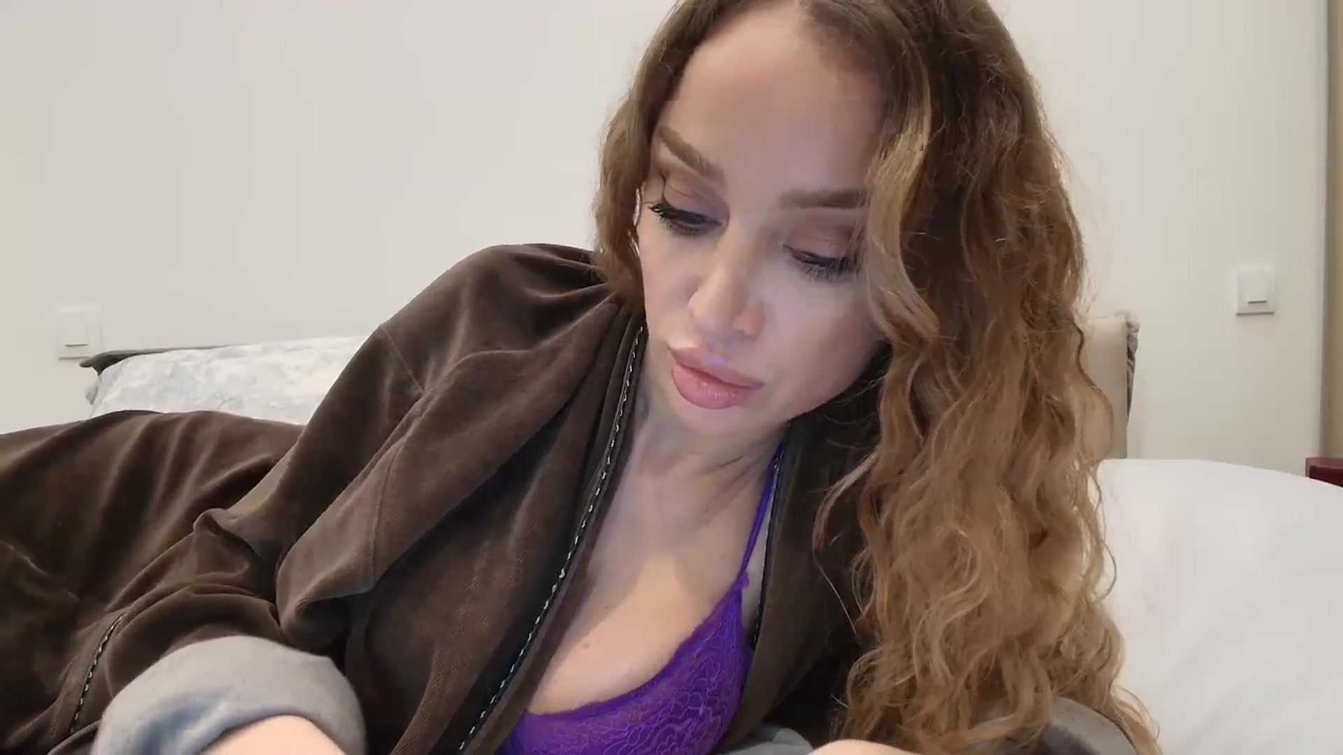 Gallery image thumbnail from Anayys's myfreecams stream on, 02/08/2026, 19:58 image 15 of 20