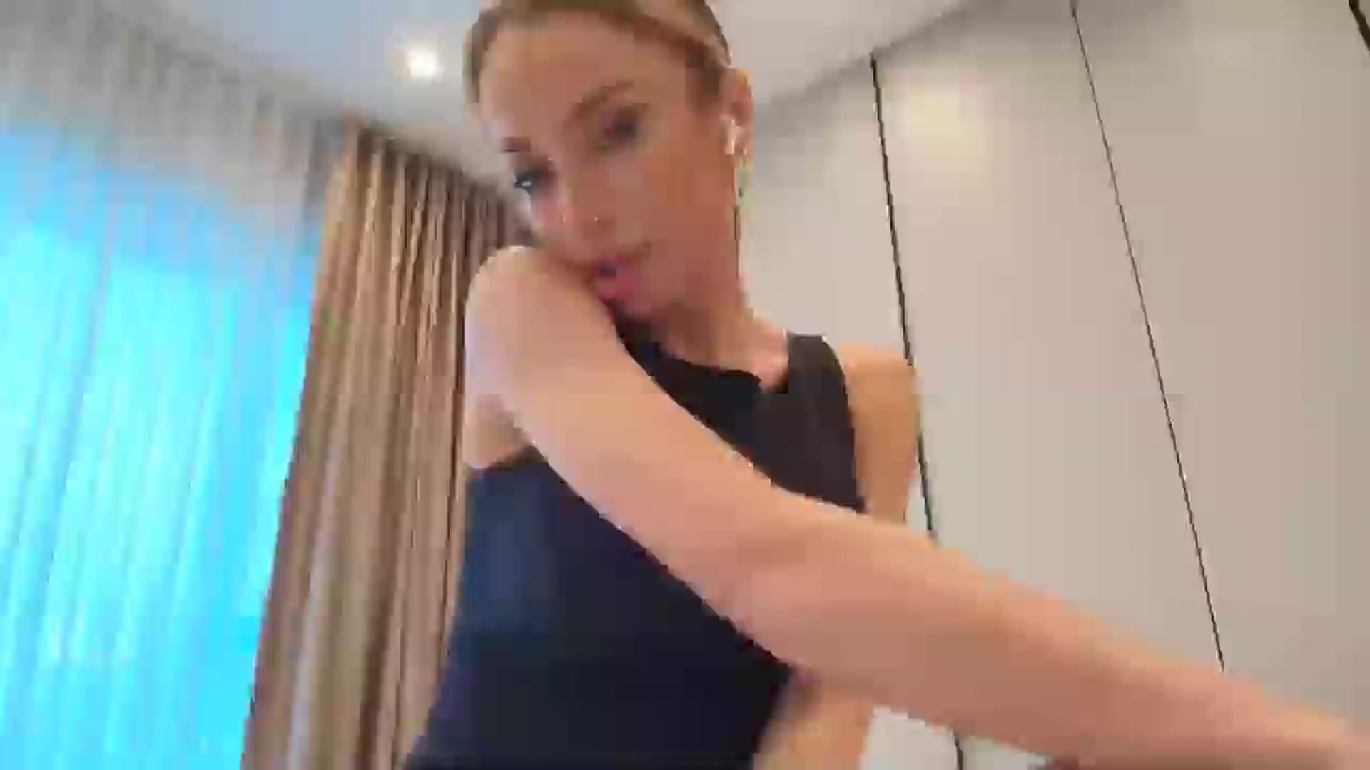 Gallery image thumbnail from Anayys's myfreecams stream on, 03/04/2026, 15:36 image 16 of 20