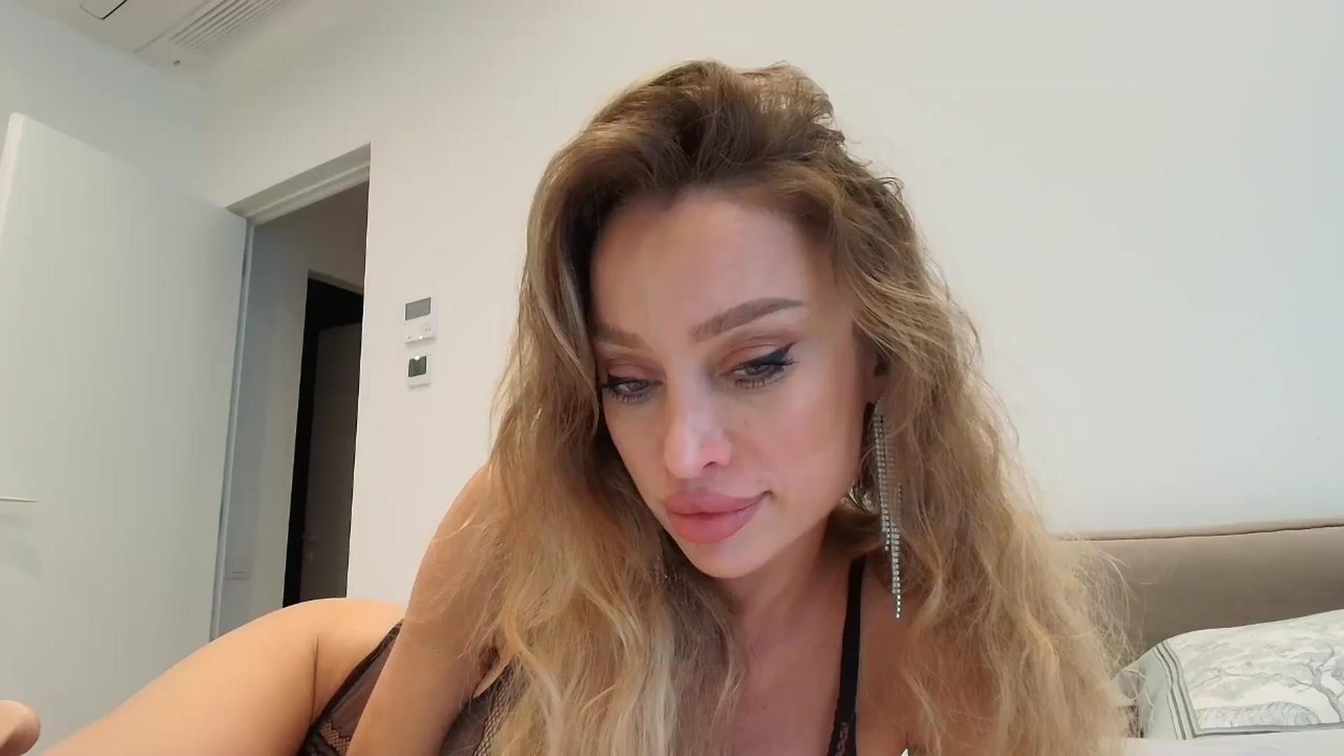 Gallery image thumbnail from Anayys's myfreecams stream on, 04/13/2026, 16:50 image 2 of 20