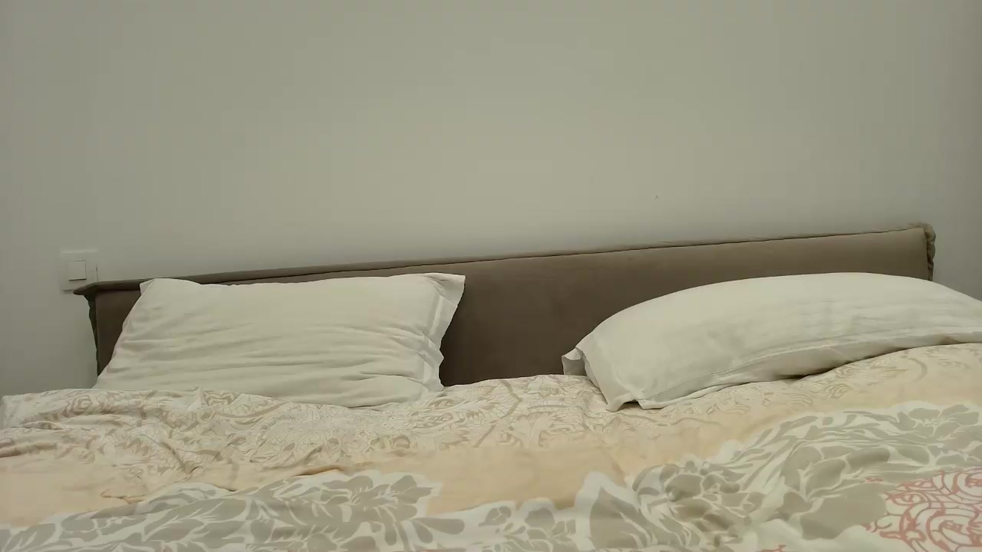 Gallery image thumbnail from Anayys's myfreecams stream on, 05/21/2026, 17:29 image 20 of 20