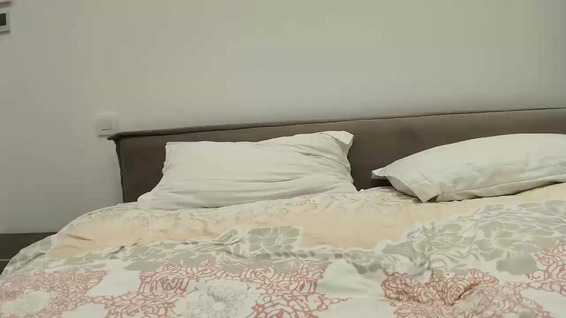 Gallery image thumbnail from Anayys's myfreecams stream on, 05/28/2026, 20:19 image 12 of 20