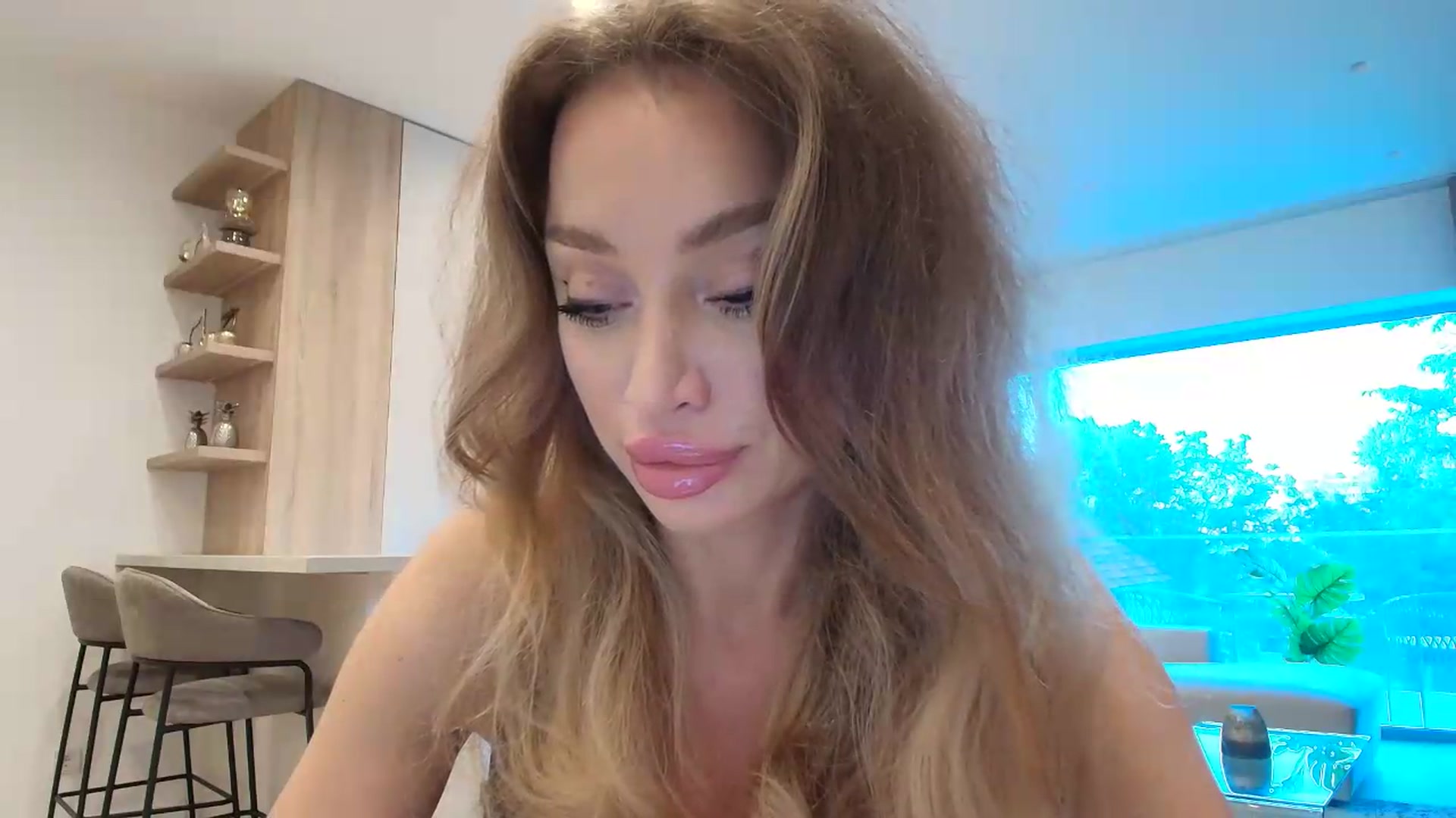Gallery image thumbnail from Anayys's myfreecams stream on, 06/07/2026, 17:52 image 4 of 20