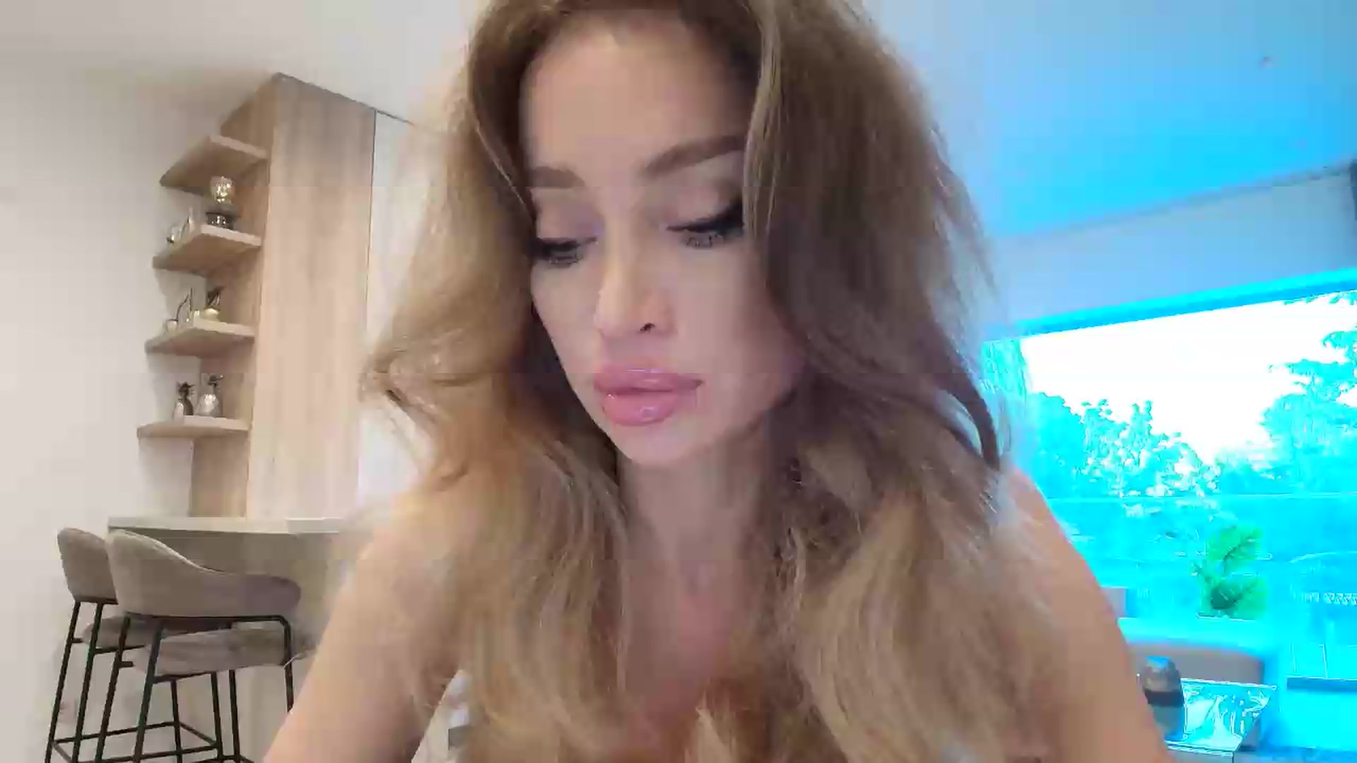 Gallery image thumbnail from Anayys's myfreecams stream on, 06/07/2026, 17:52 image 1 of 20