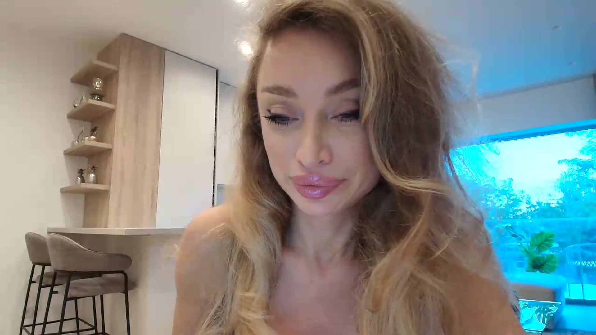 Gallery image thumbnail from Anayys's myfreecams stream on, 06/07/2026, 17:52 image 13 of 20