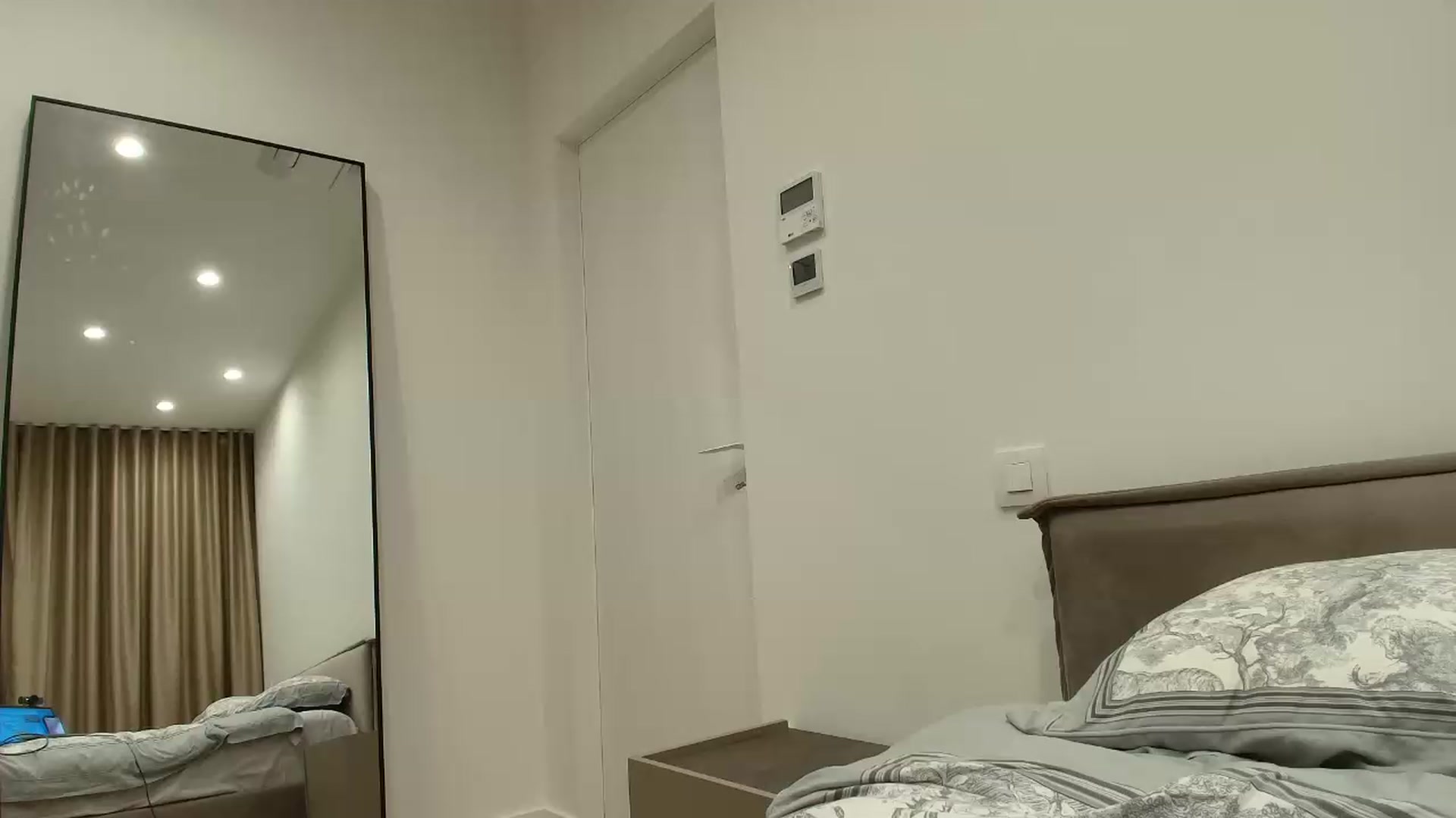 Gallery image thumbnail from Anayys's myfreecams stream on, 06/15/2026, 23:47 image 20 of 20