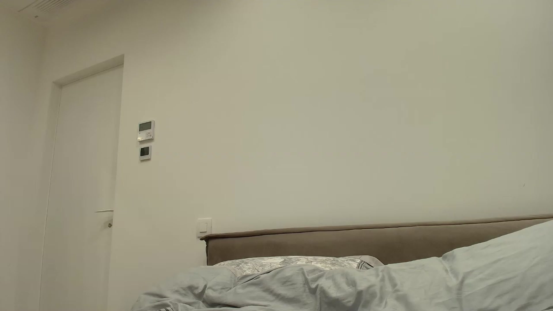 Gallery image thumbnail from Anayys's myfreecams stream on, 06/22/2026, 19:14 image 14 of 20