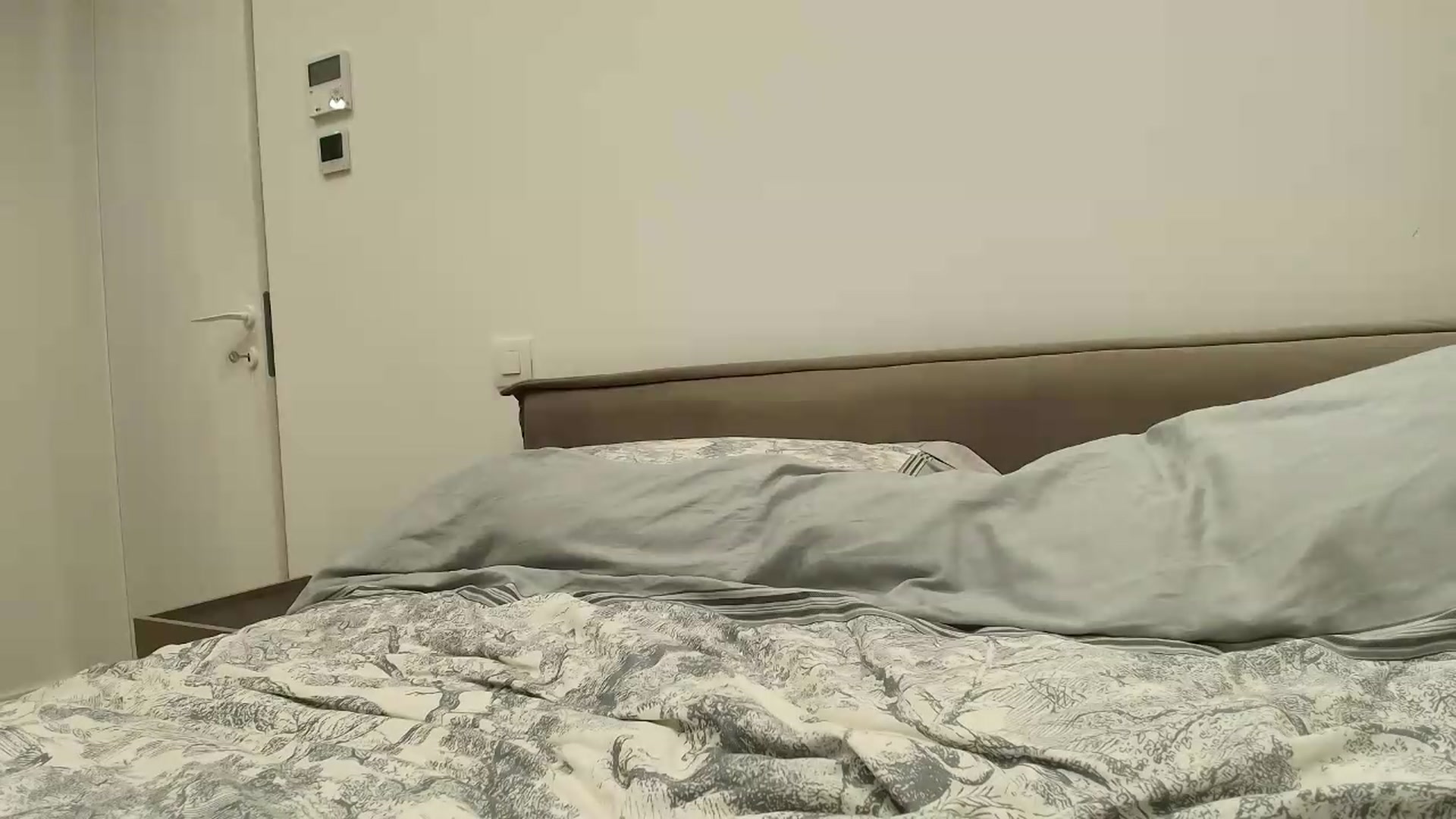Gallery image thumbnail from Anayys's myfreecams stream on, 06/22/2026, 19:14 image 19 of 20