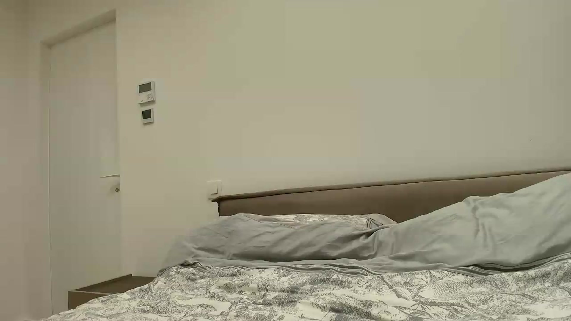 Gallery image thumbnail from Anayys's myfreecams stream on, 06/22/2026, 19:14 image 9 of 20