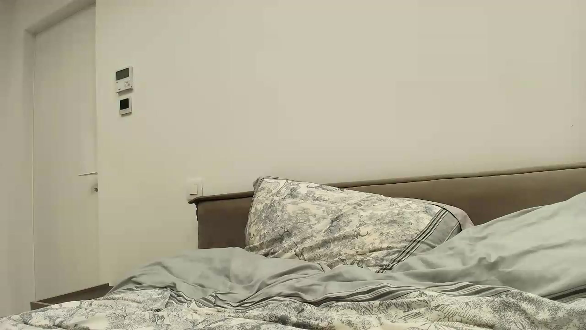 Gallery image thumbnail from Anayys's myfreecams stream on, 06/23/2026, 22:16 image 9 of 20