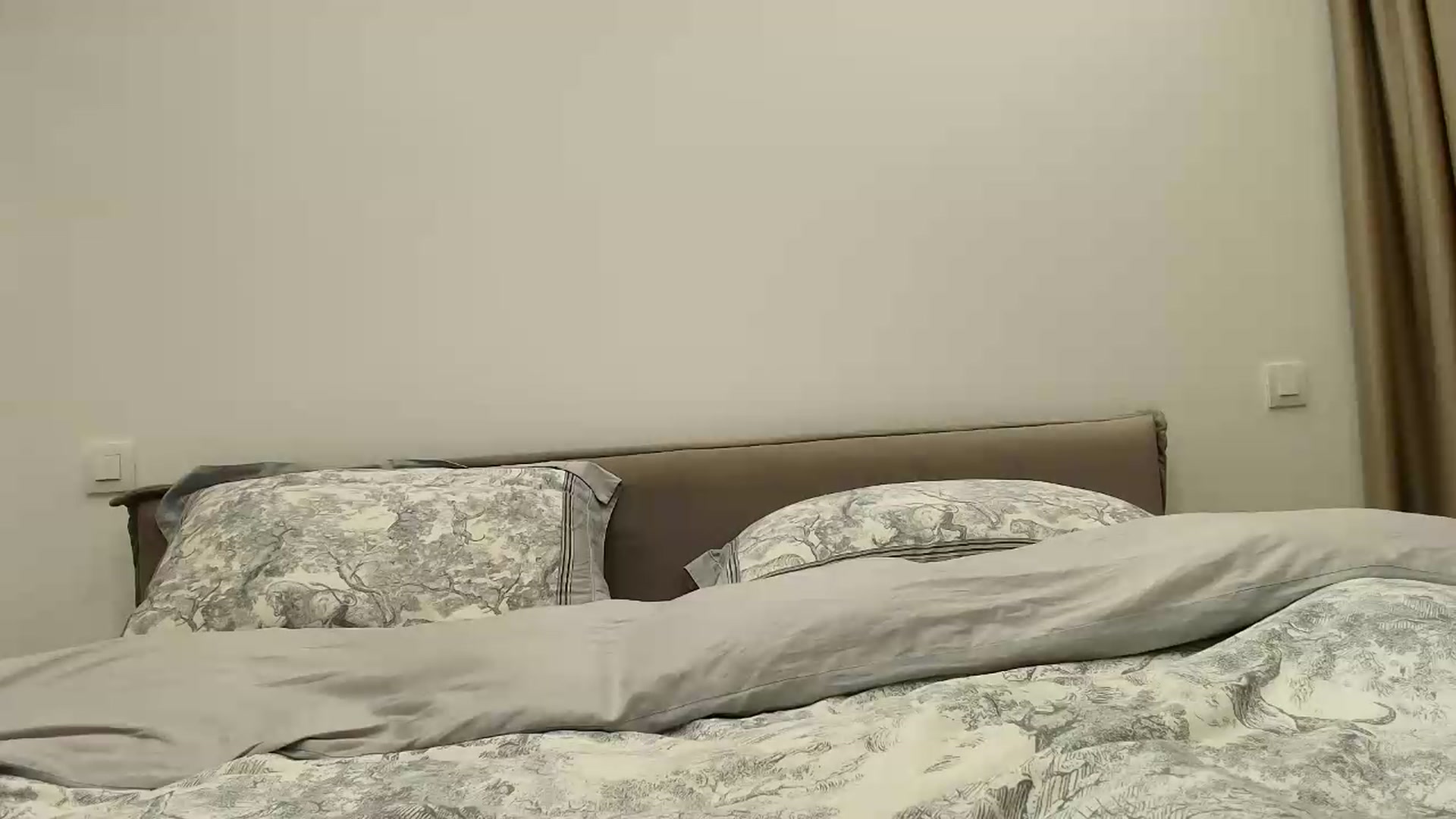 Gallery image thumbnail from Anayys's myfreecams stream on, 06/28/2026, 19:41 image 16 of 20