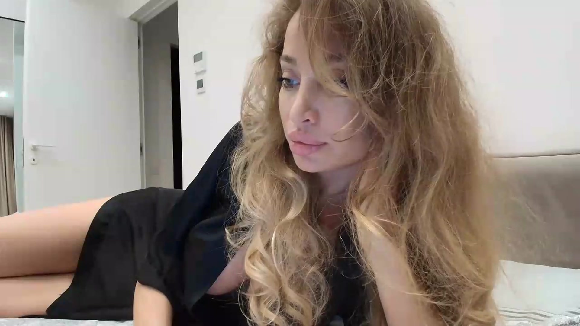 Gallery image thumbnail from Anayys's myfreecams stream on, 07/03/2026, 22:01 image 20 of 20