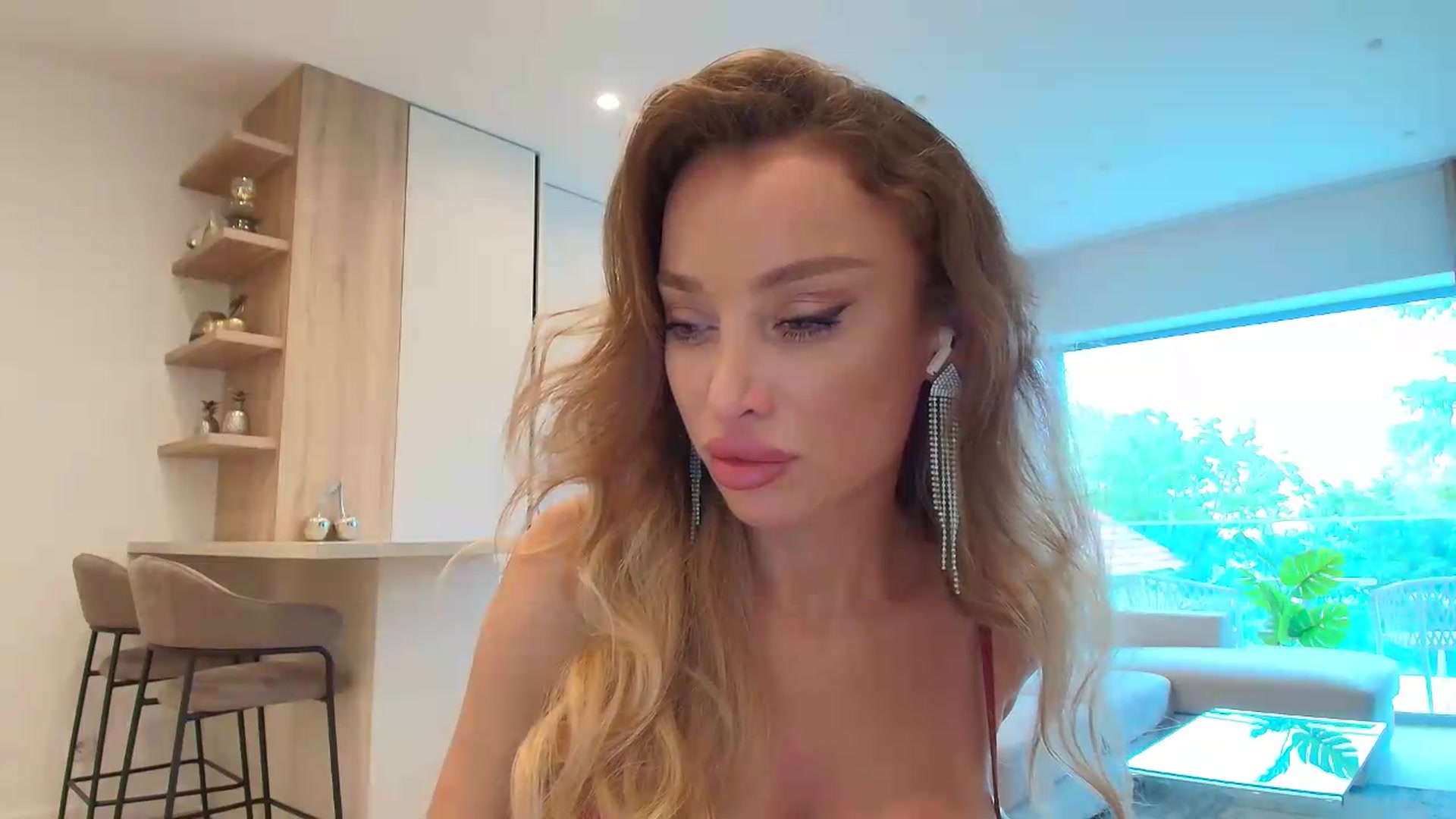 Gallery image thumbnail from Anayys's myfreecams stream on, 07/08/2026, 16:52 image 7 of 20