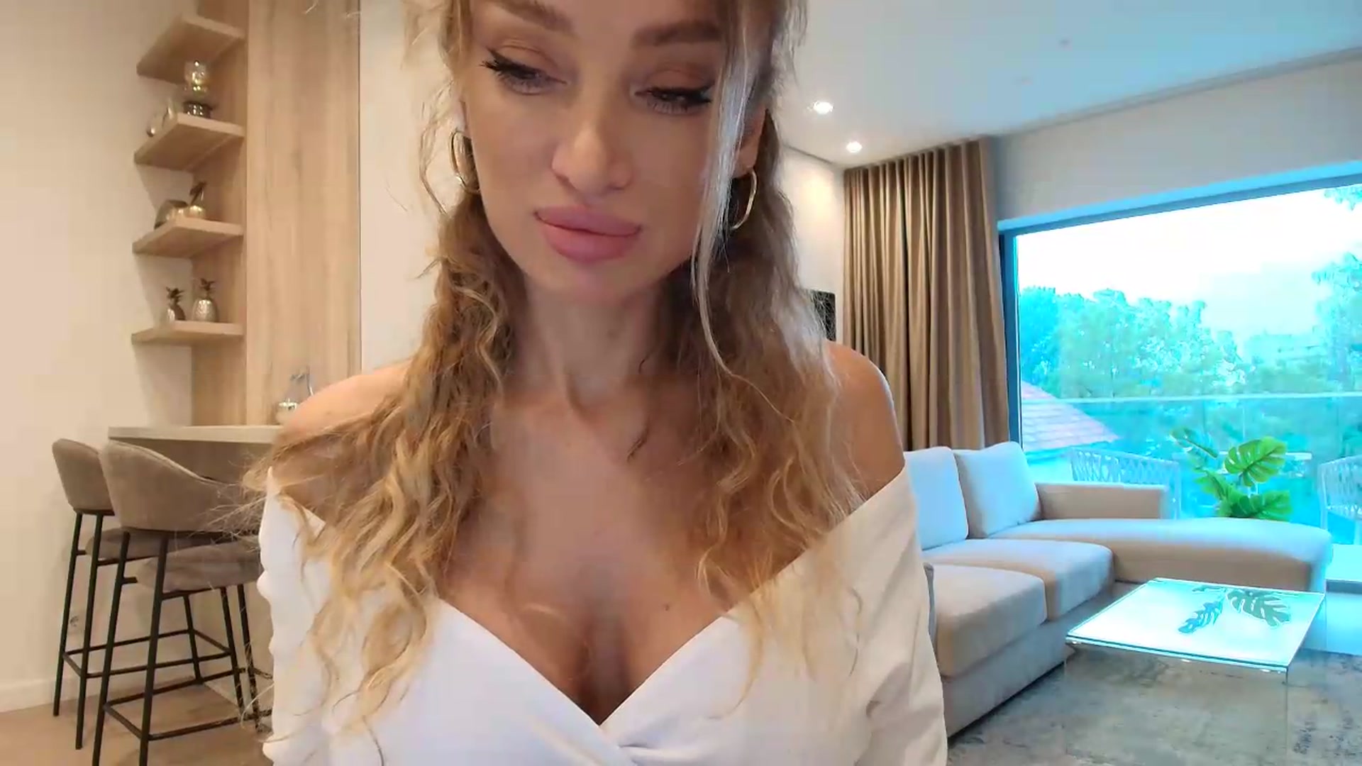 Gallery image thumbnail from Anayys's myfreecams stream on, 07/09/2026, 15:48 image 17 of 20