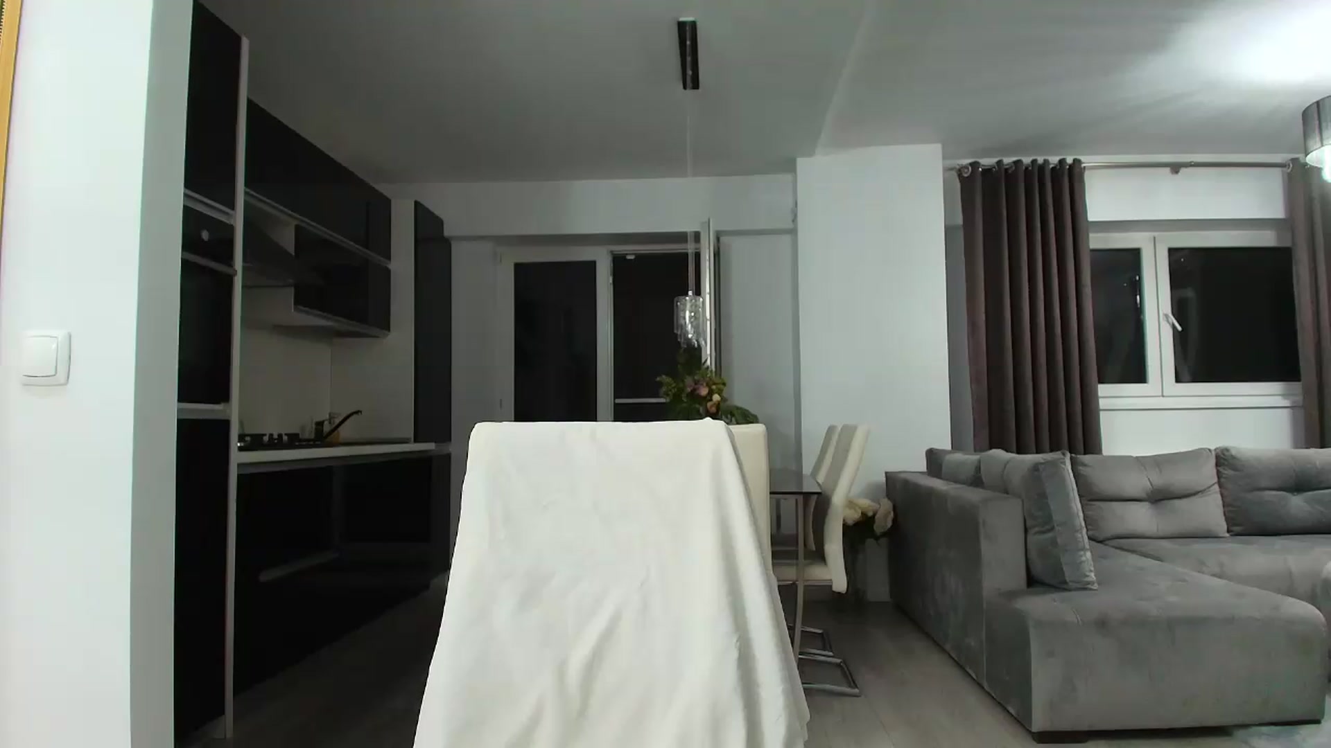 Gallery image thumbnail from Anayys's myfreecams stream on, 08/04/2026, 23:51 image 17 of 20
