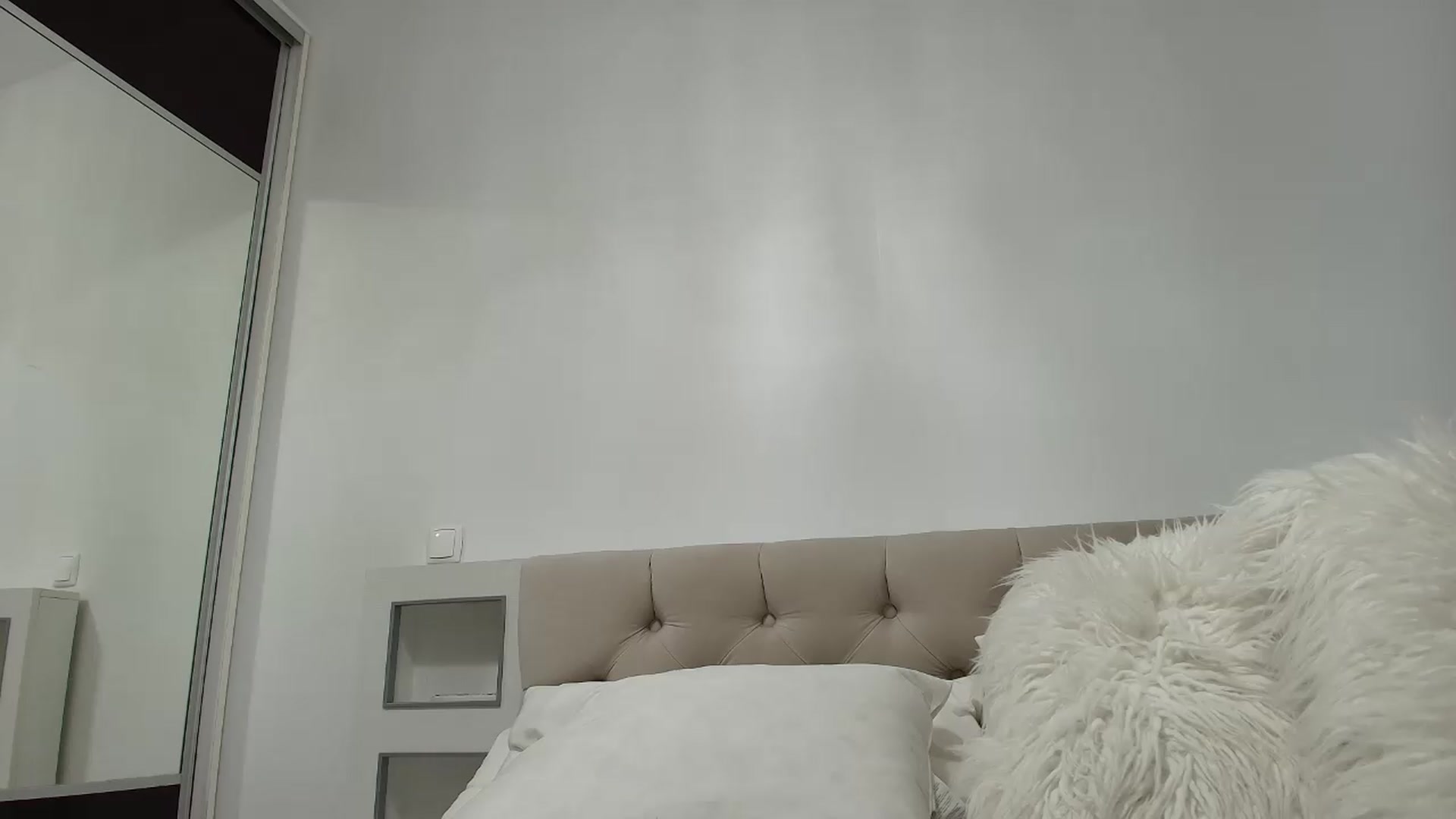 Gallery image thumbnail from Anayys's myfreecams stream on, 08/05/2026, 19:19 image 11 of 20