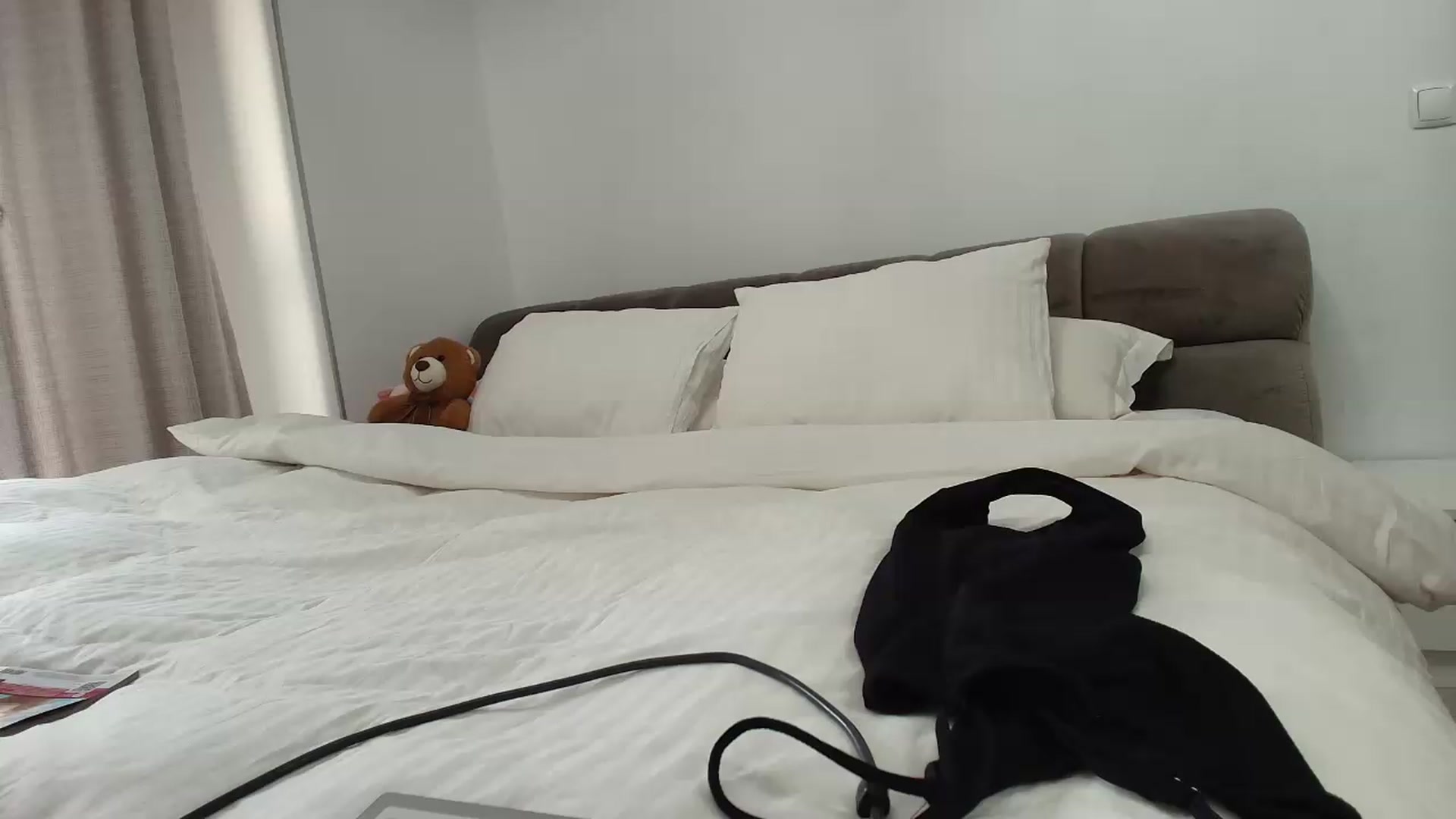 Gallery image thumbnail from Anayys's myfreecams stream on, 08/08/2026, 17:08 image 8 of 20