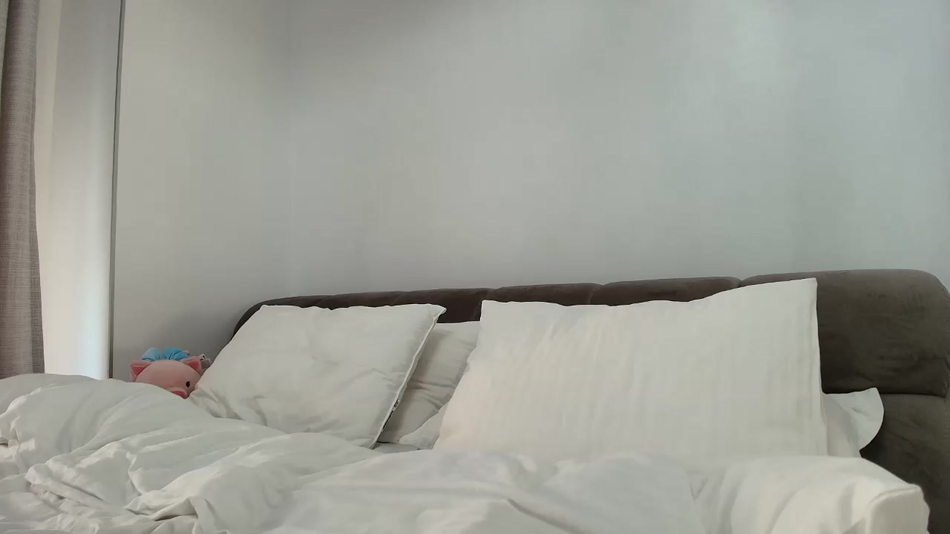 Gallery image thumbnail from Anayys's myfreecams stream on, 08/09/2026, 09:54 image 9 of 20
