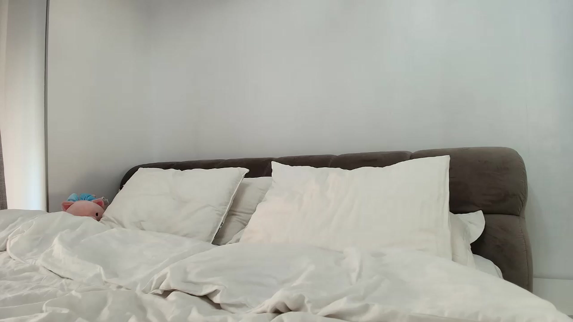 Gallery image thumbnail from Anayys's myfreecams stream on, 08/09/2026, 09:54 image 6 of 20