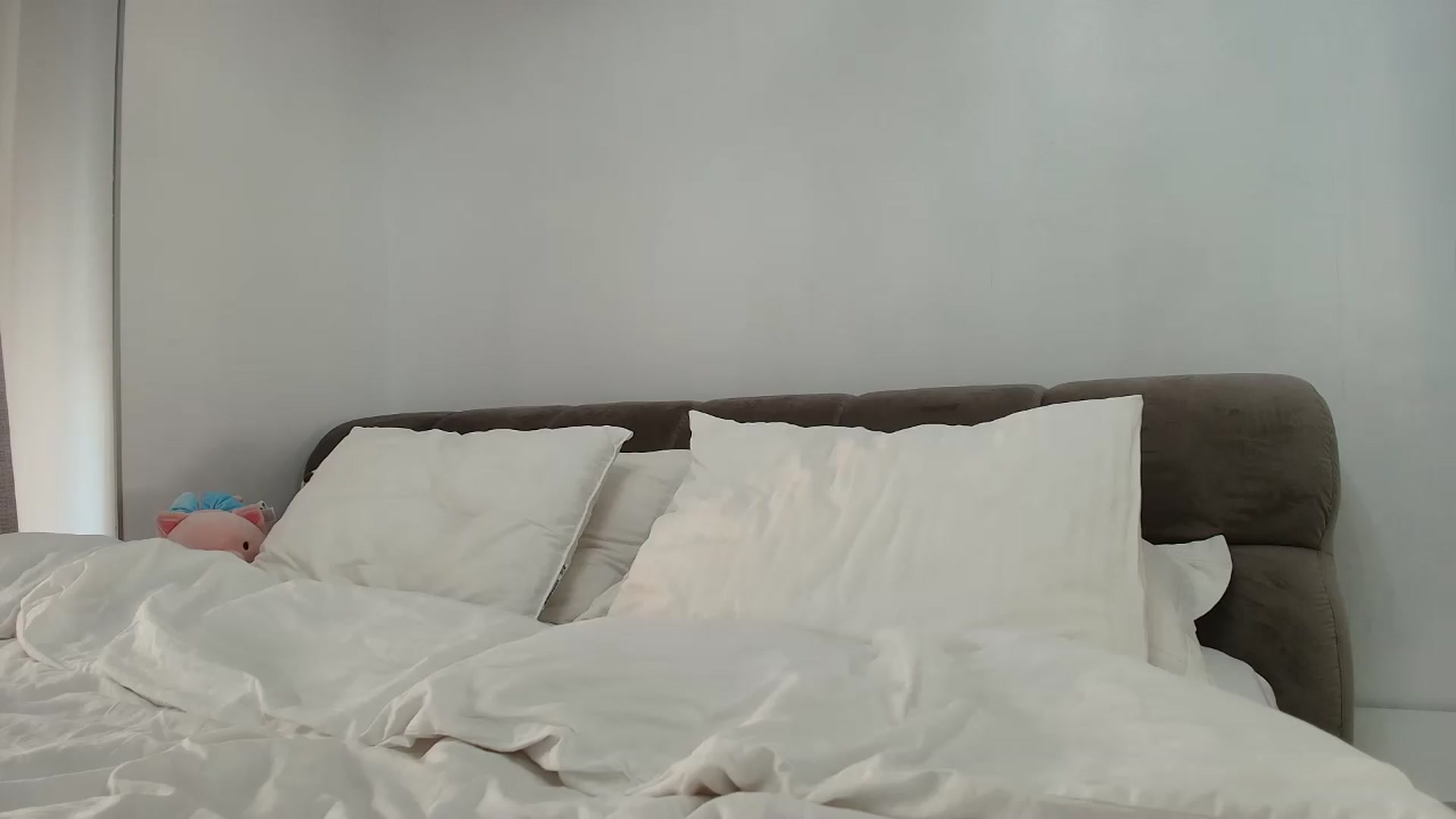 Gallery image thumbnail from Anayys's myfreecams stream on, 08/09/2026, 09:54 image 7 of 20