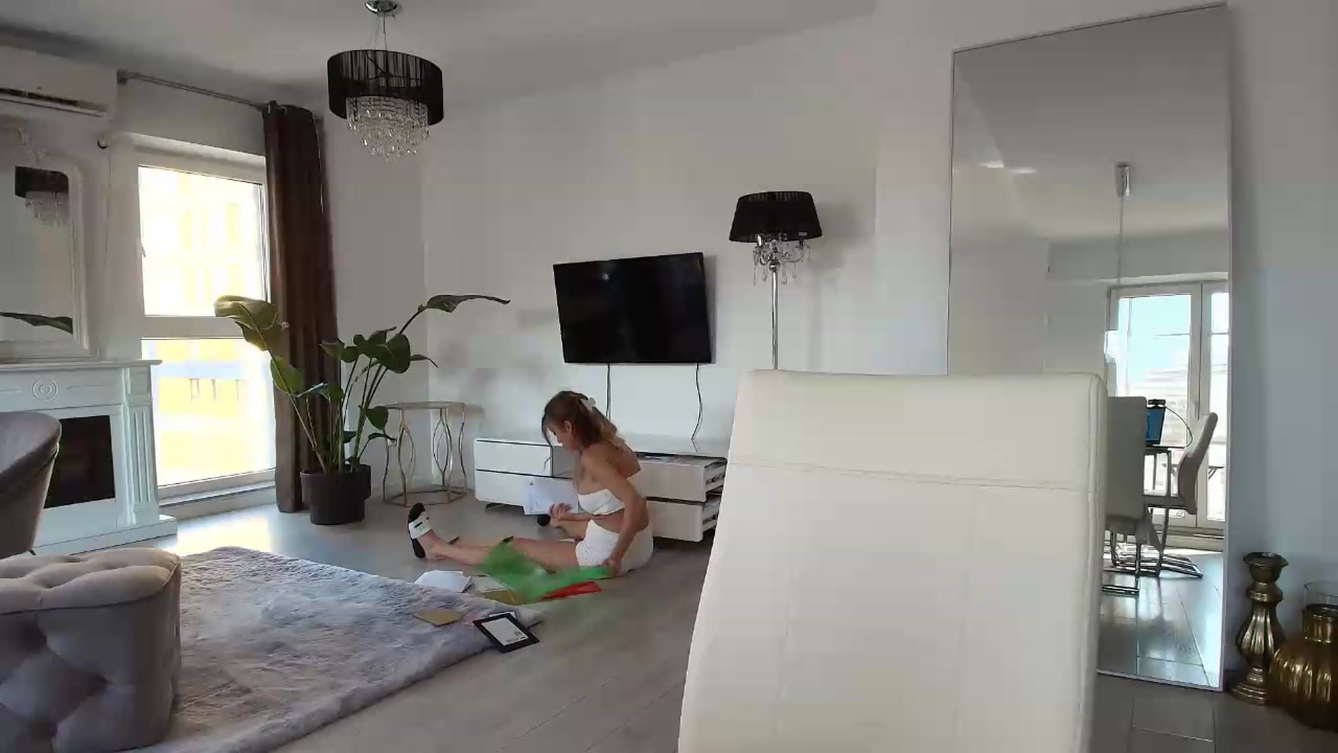 Gallery image thumbnail from Anayys's myfreecams stream on, 08/09/2026, 14:21 image 11 of 20
