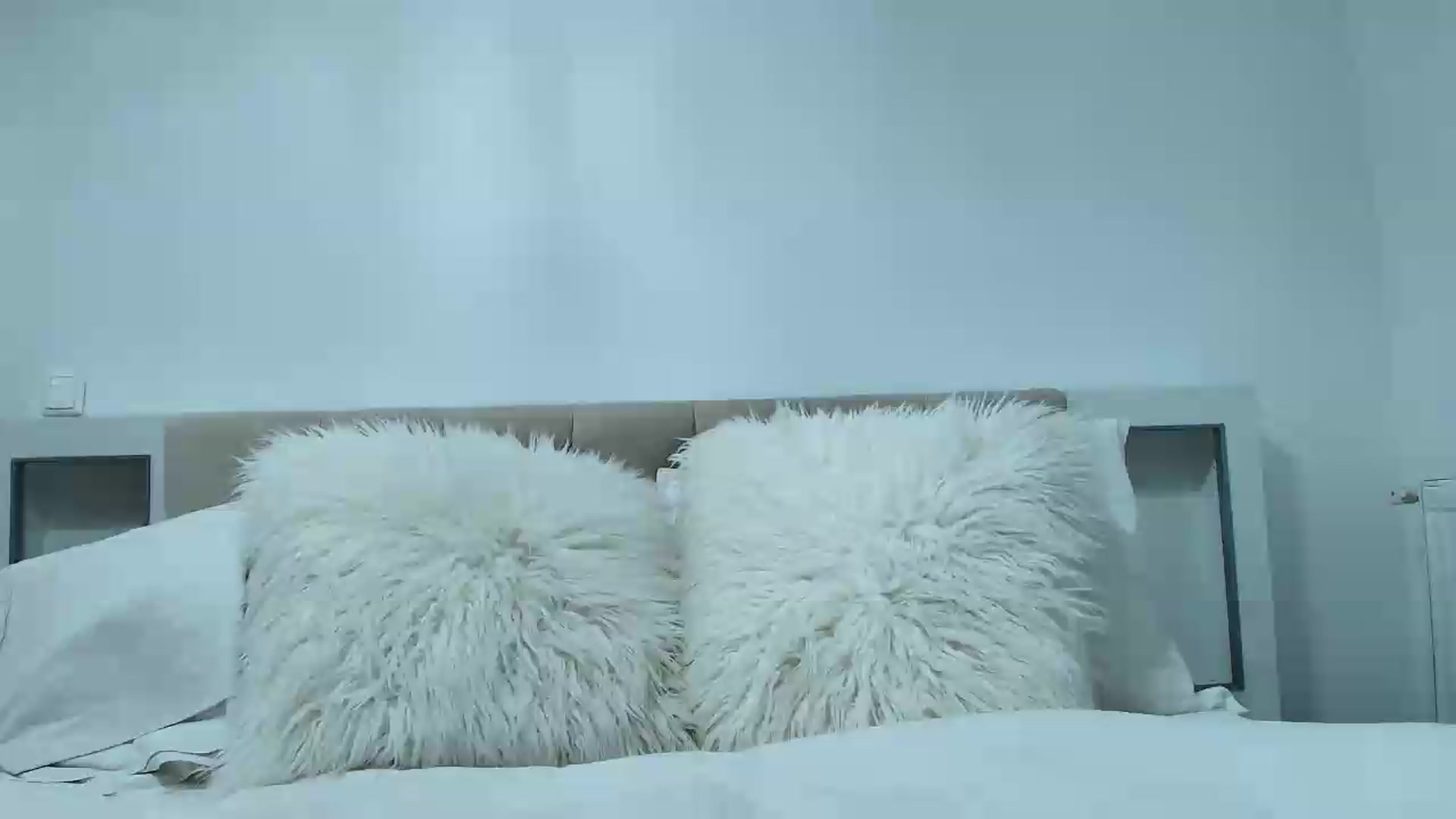 Gallery image thumbnail from Anayys's myfreecams stream on, 08/12/2026, 22:02 image 1 of 20