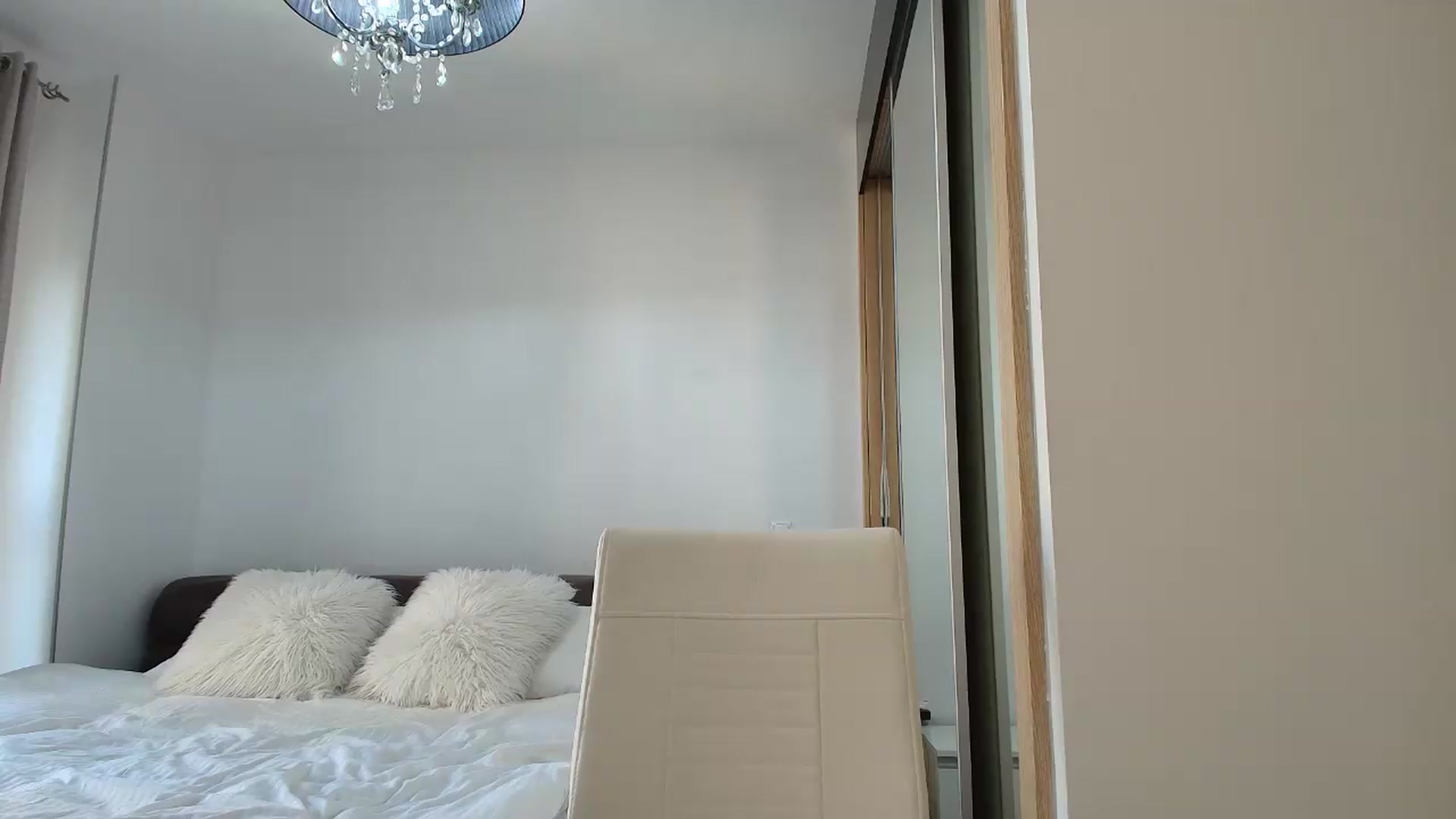 Gallery image thumbnail from Anayys's myfreecams stream on, 08/19/2026, 14:59 image 8 of 20