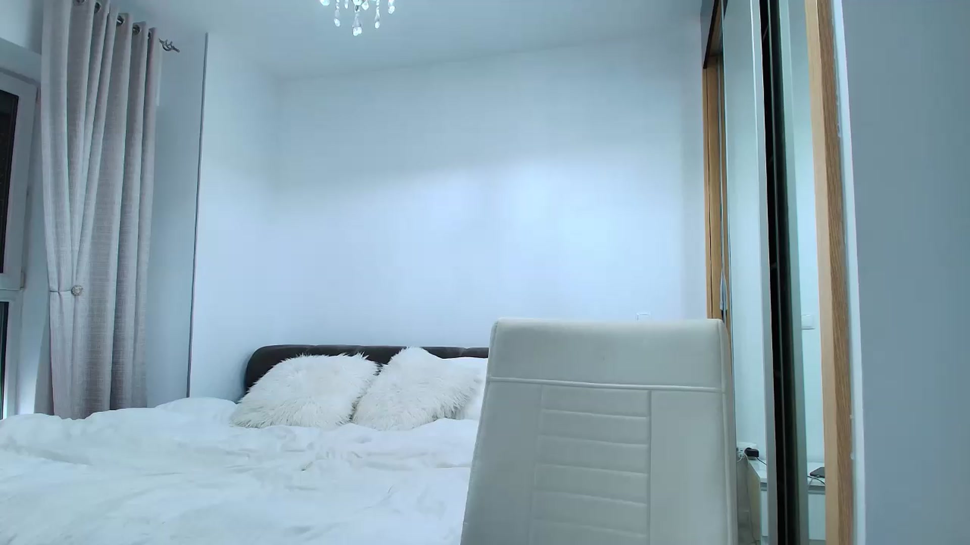 Gallery image thumbnail from Anayys's myfreecams stream on, 08/20/2026, 16:56 image 3 of 20