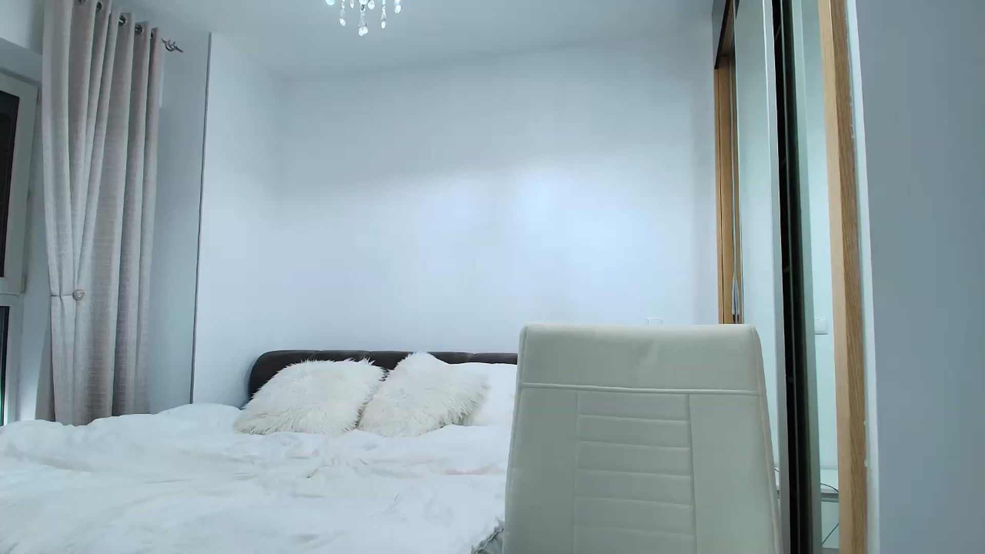 Gallery image thumbnail from Anayys's myfreecams stream on, 08/20/2026, 16:56 image 9 of 20