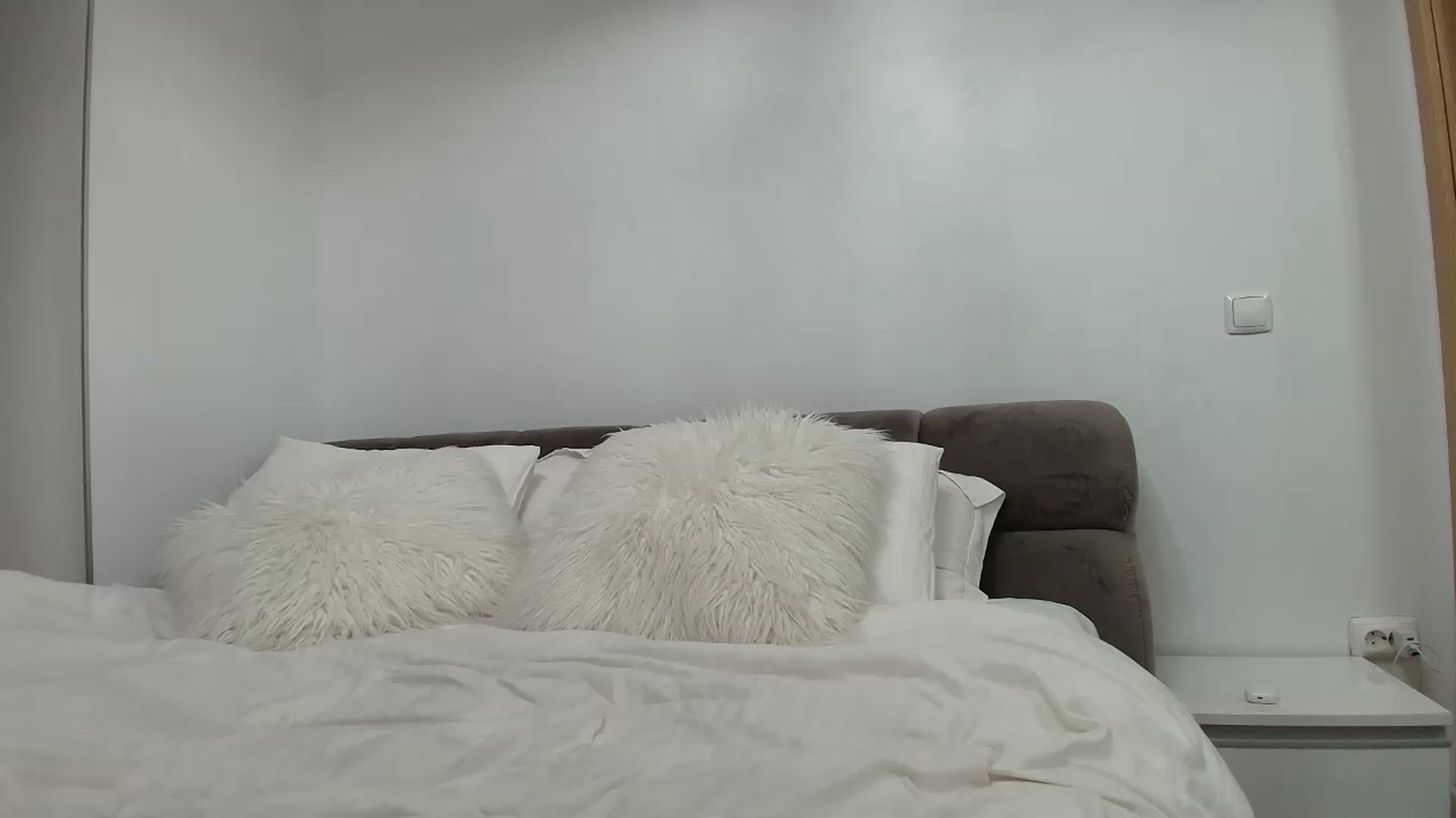 Gallery image thumbnail from Anayys's myfreecams stream on, 08/21/2026, 17:23 image 11 of 20