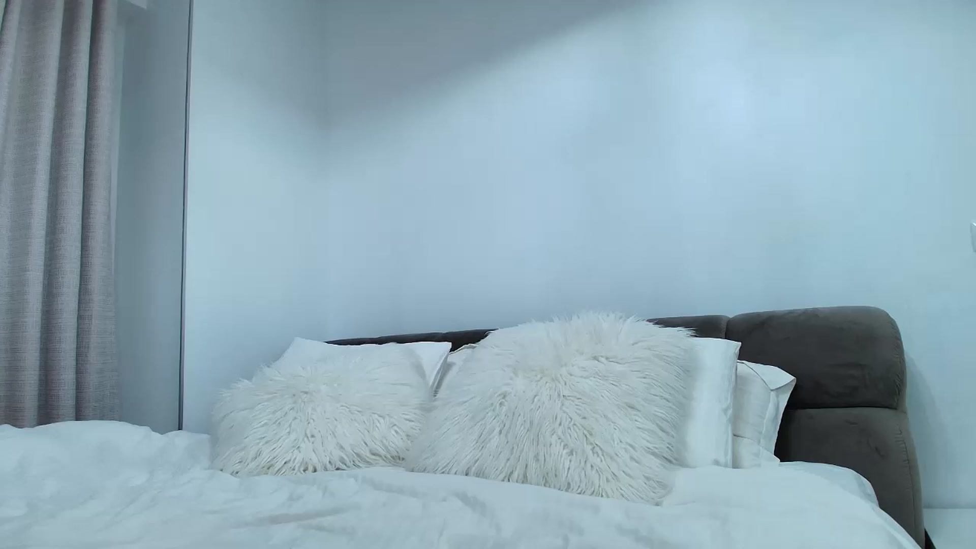 Gallery image thumbnail from Anayys's myfreecams stream on, 08/21/2026, 17:23 image 13 of 20