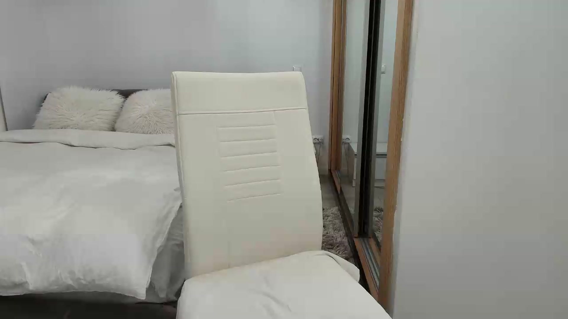 Gallery image thumbnail from Anayys's myfreecams stream on, 08/23/2026, 09:53 image 16 of 20