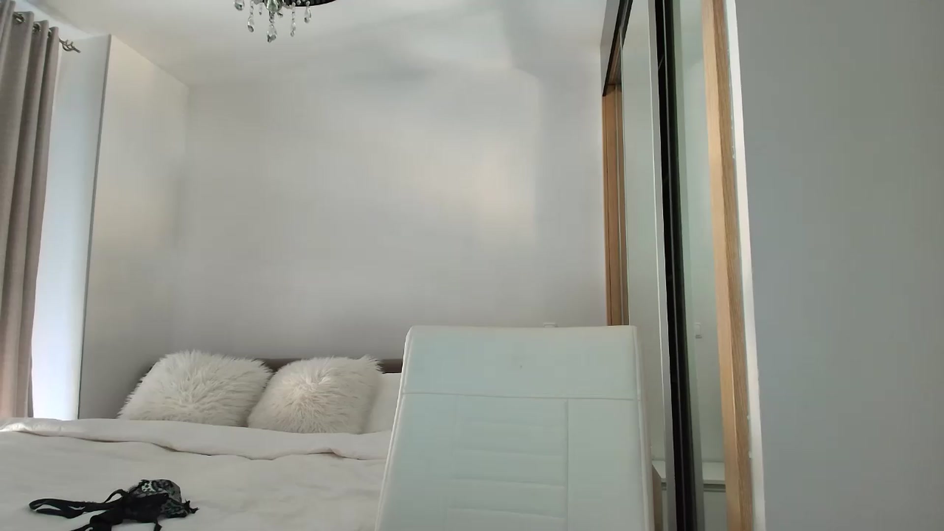 Gallery image thumbnail from Anayys's myfreecams stream on, 08/23/2026, 09:53 image 10 of 20