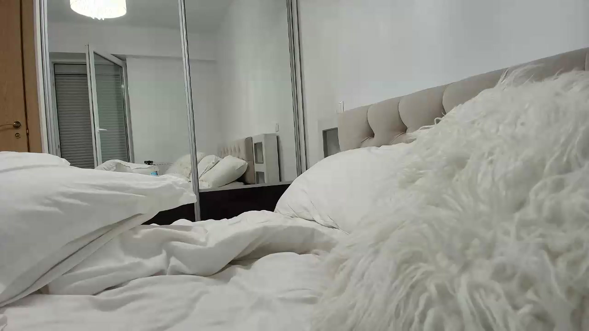 Gallery image thumbnail from Anayys's myfreecams stream on, 08/28/2026, 24:00 image 6 of 20
