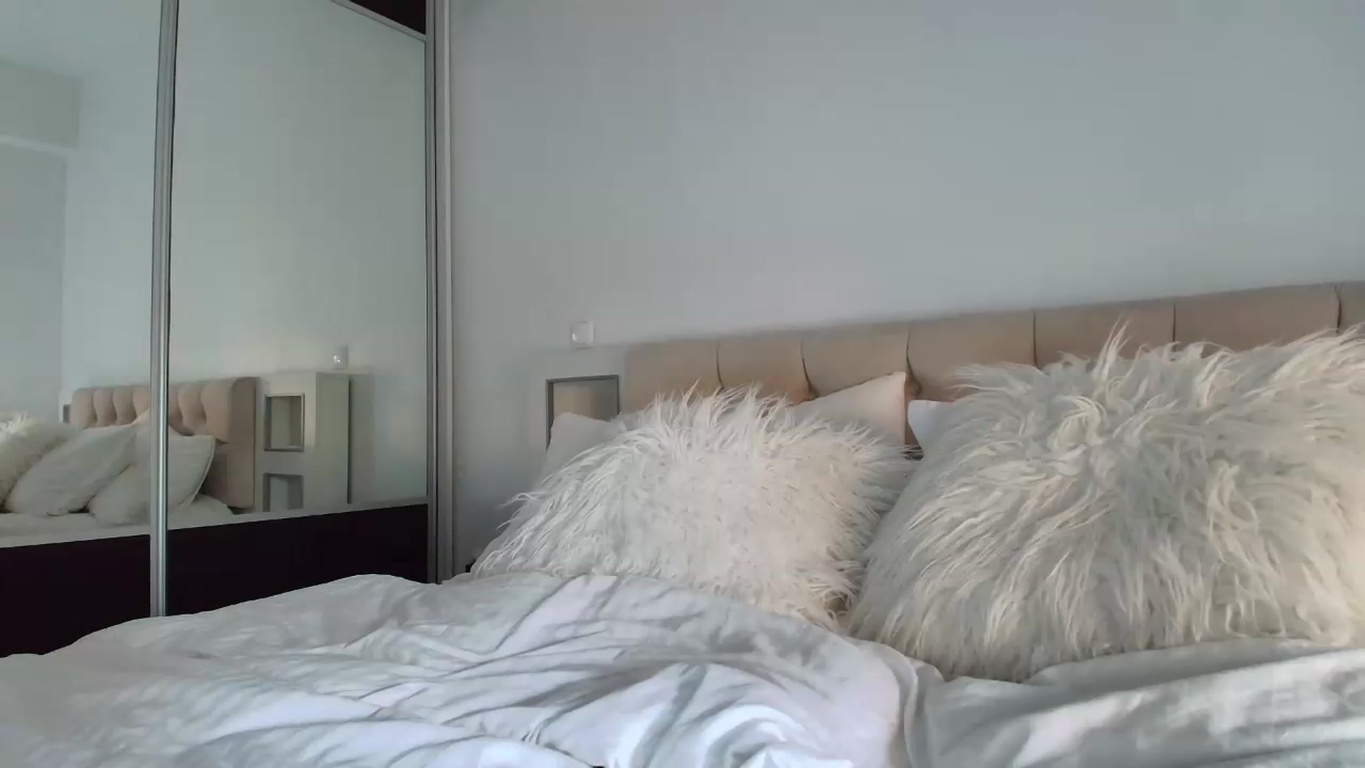 Gallery image thumbnail from Anayys's myfreecams stream on, 08/29/2026, 16:52 image 4 of 20