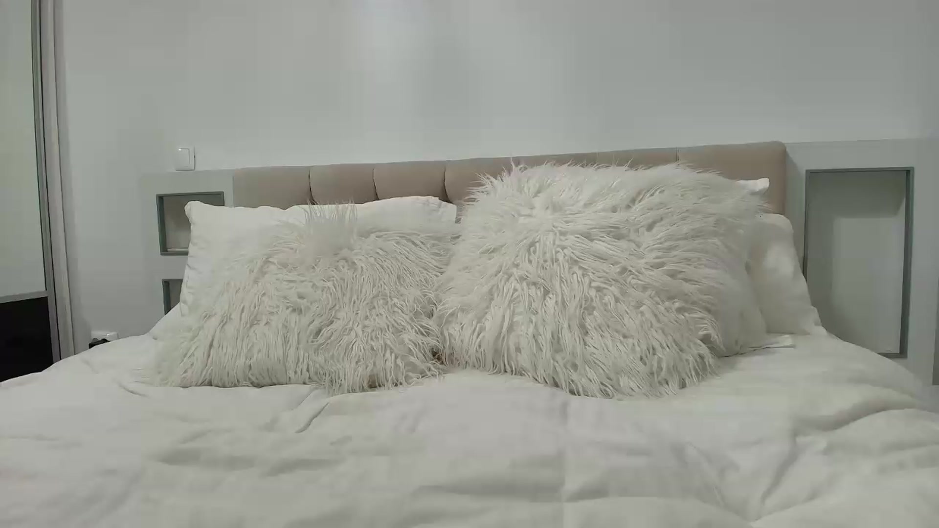 Gallery image thumbnail from Anayys's myfreecams stream on, 09/01/2026, 18:17 image 18 of 20