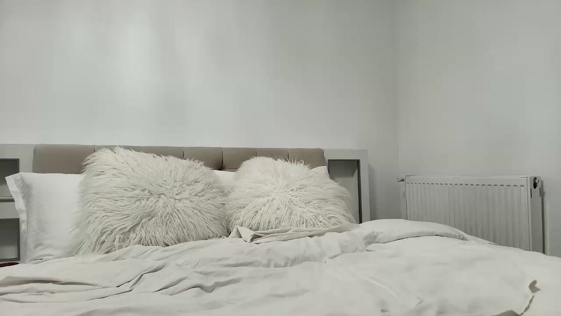 Gallery image thumbnail from Anayys's myfreecams stream on, 09/07/2026, 16:40 image 6 of 20