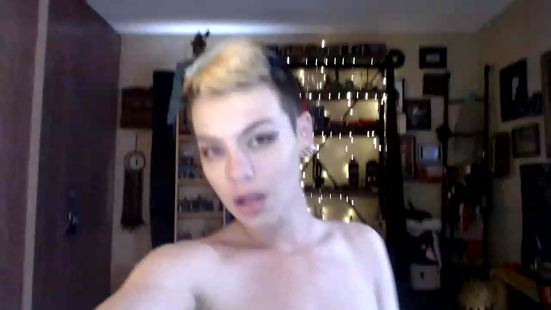 Gallery image thumbnail from Ancored's myfreecams stream on, 05/24/2023, 20:09 image 5 of 20