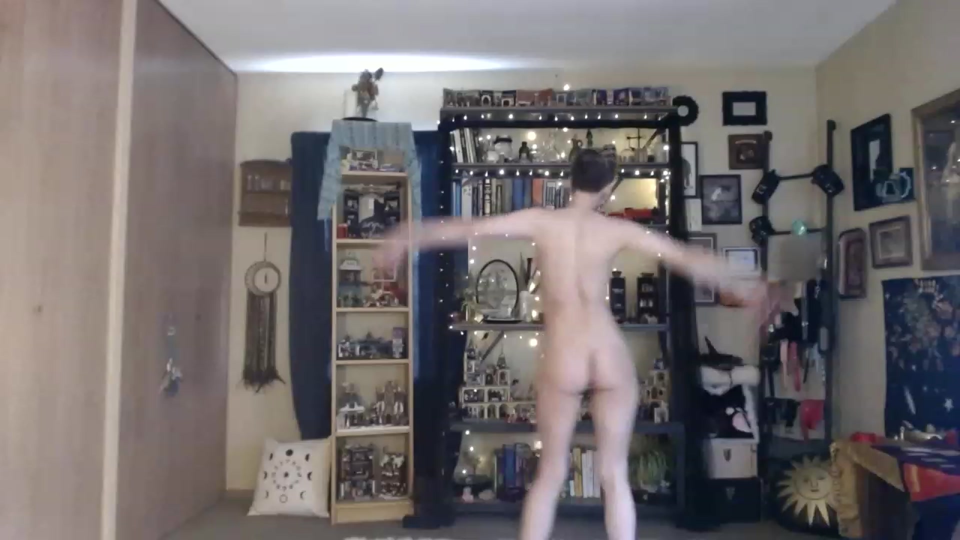 Gallery image thumbnail from Ancored's myfreecams stream on, 05/26/2023, 20:58 image 9 of 20