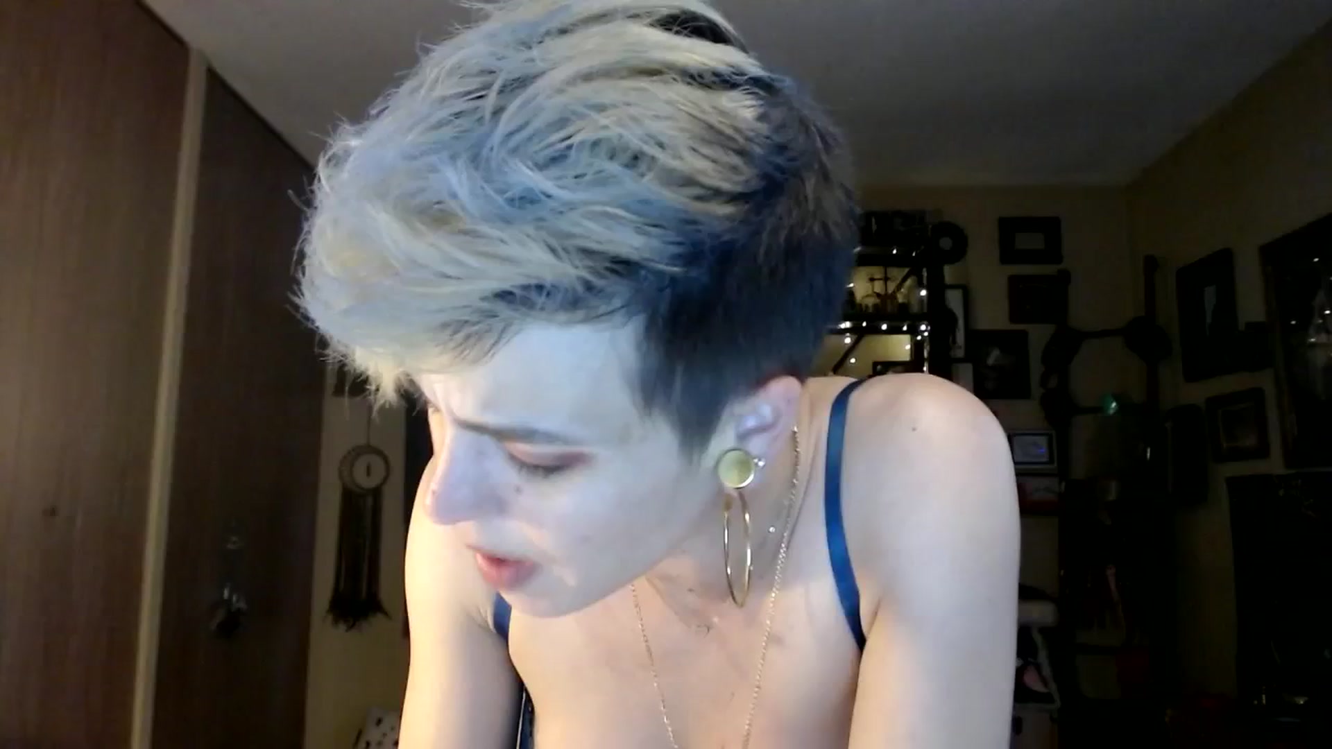 Gallery image thumbnail from Ancored's myfreecams stream on, 06/09/2023, 21:12 image 1 of 20